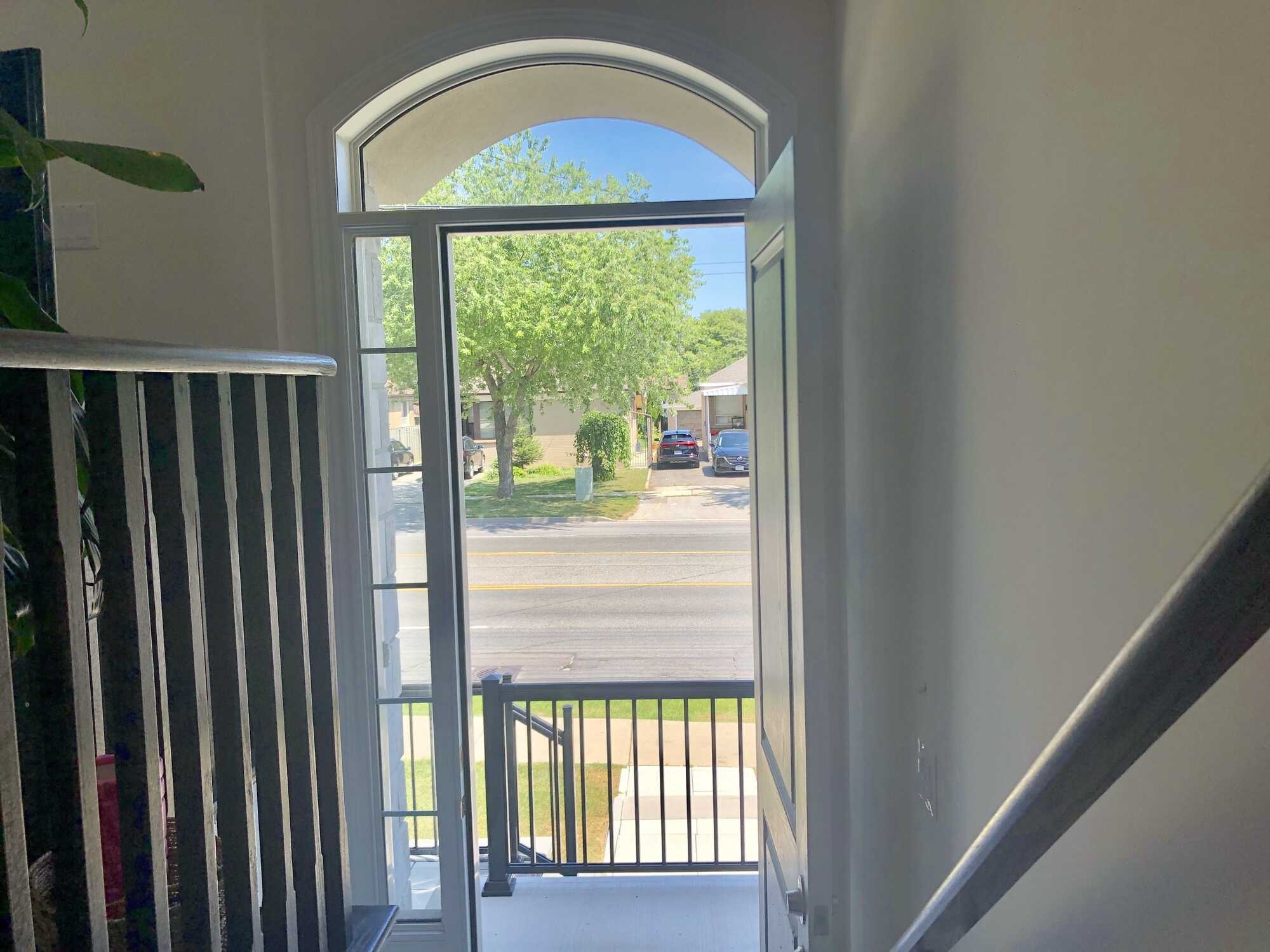 1032B Islington Ave, Etobicoke 4