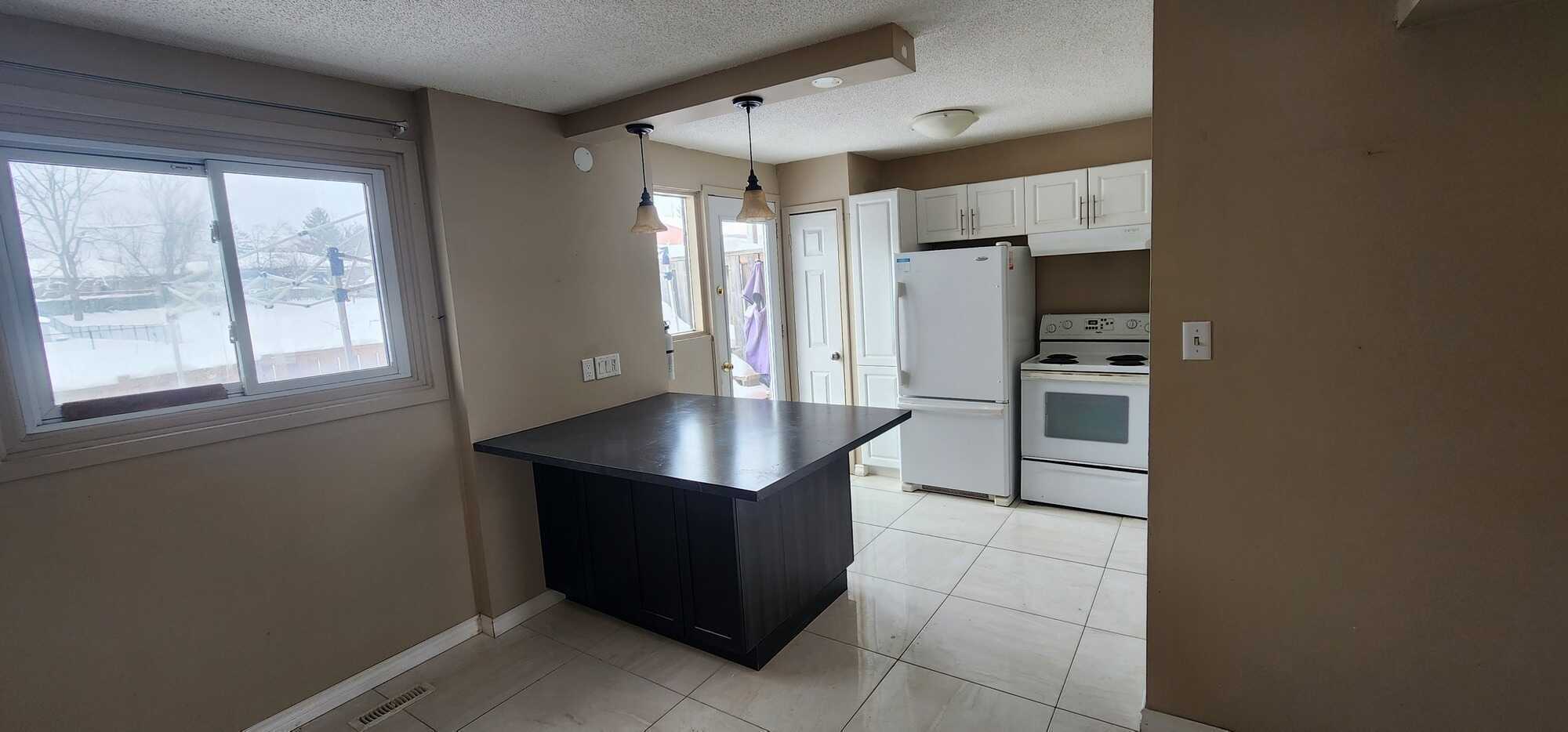 Spacious 3-Bedroom Townhome in a Family-Friendly Area 4