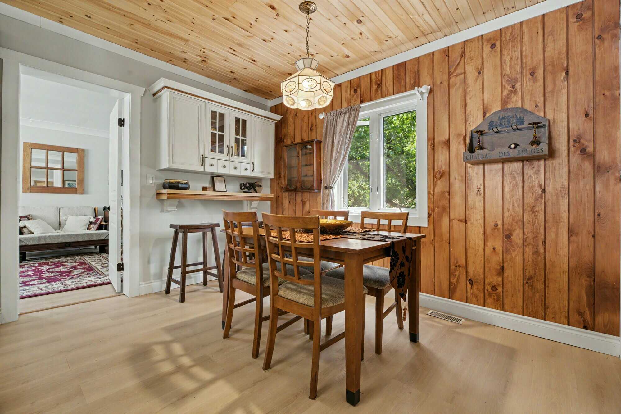 Welcome to the New and Improved 160 Centre Street in Burk's Falls. Updated with Modern and Stylish Finishes, this Cozy Home will  Impress. First Time Home Buyer or Down Sizing, All That You Have Left to do is Move In and Enjoy! 4