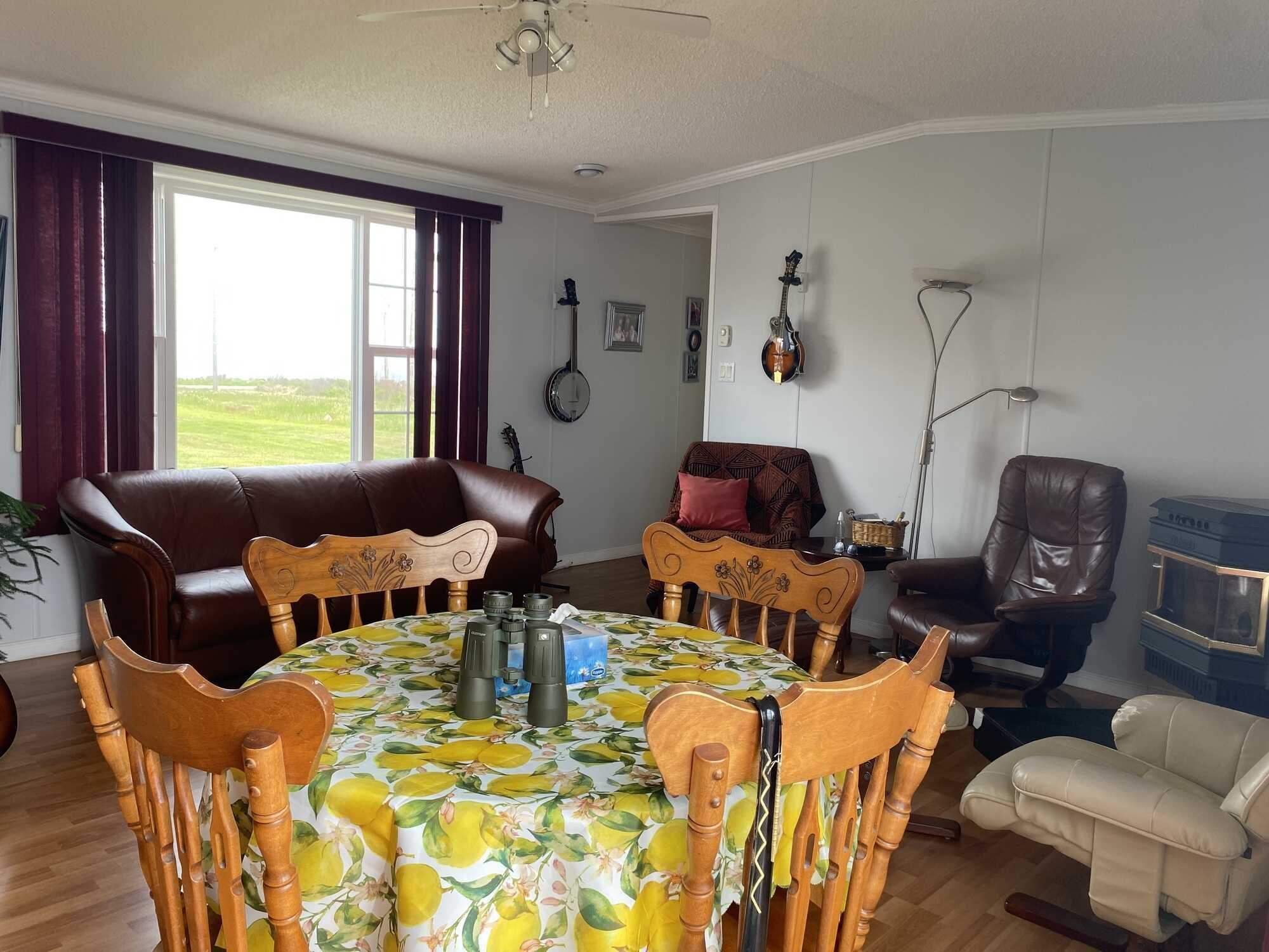 2008 Mini home on Caribou Island! Easy access to the beach! Beautiful views! 5