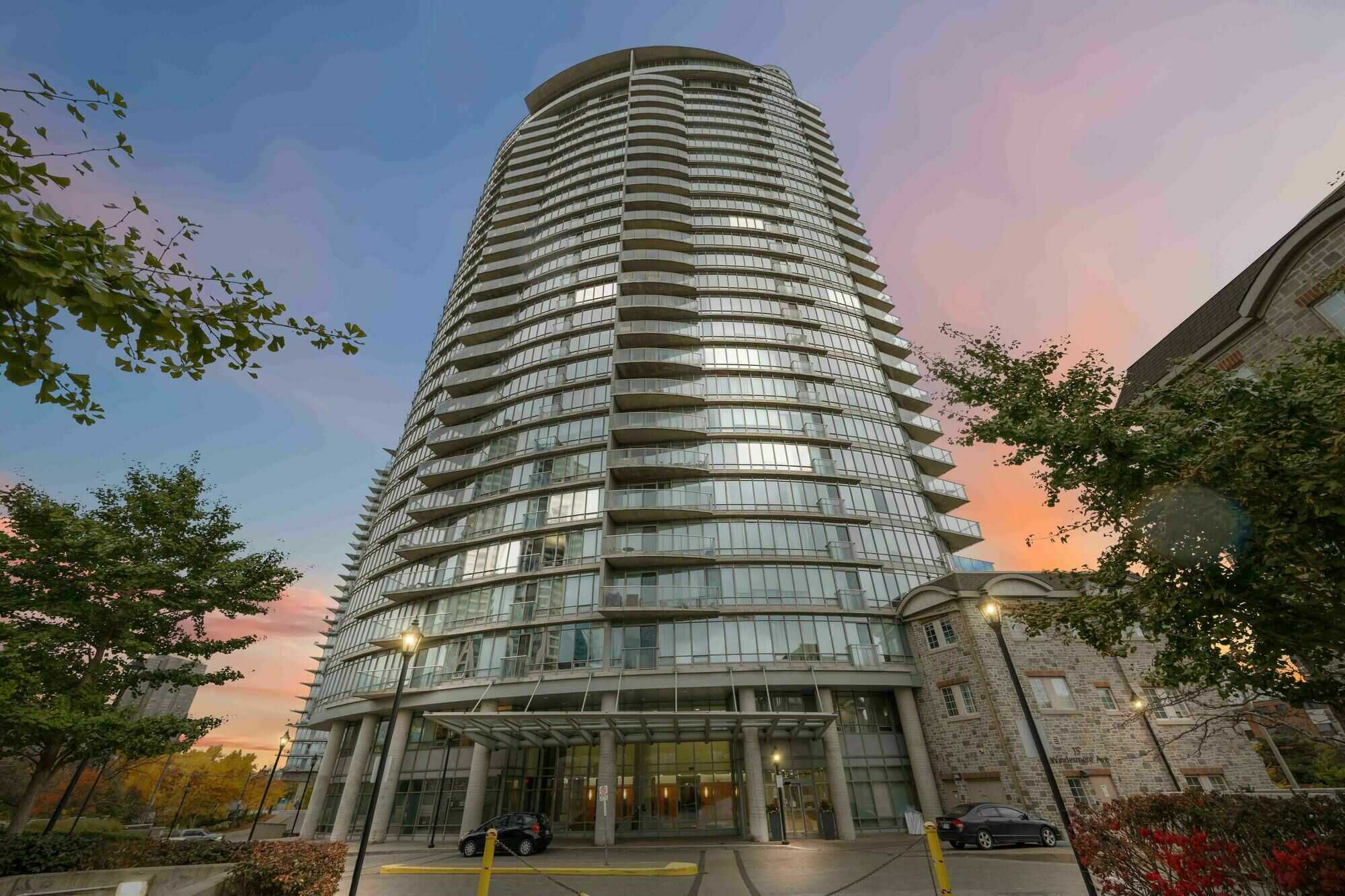 Stylish 2-Bedroom + Den Condo at 15 Windermere Ave 2
