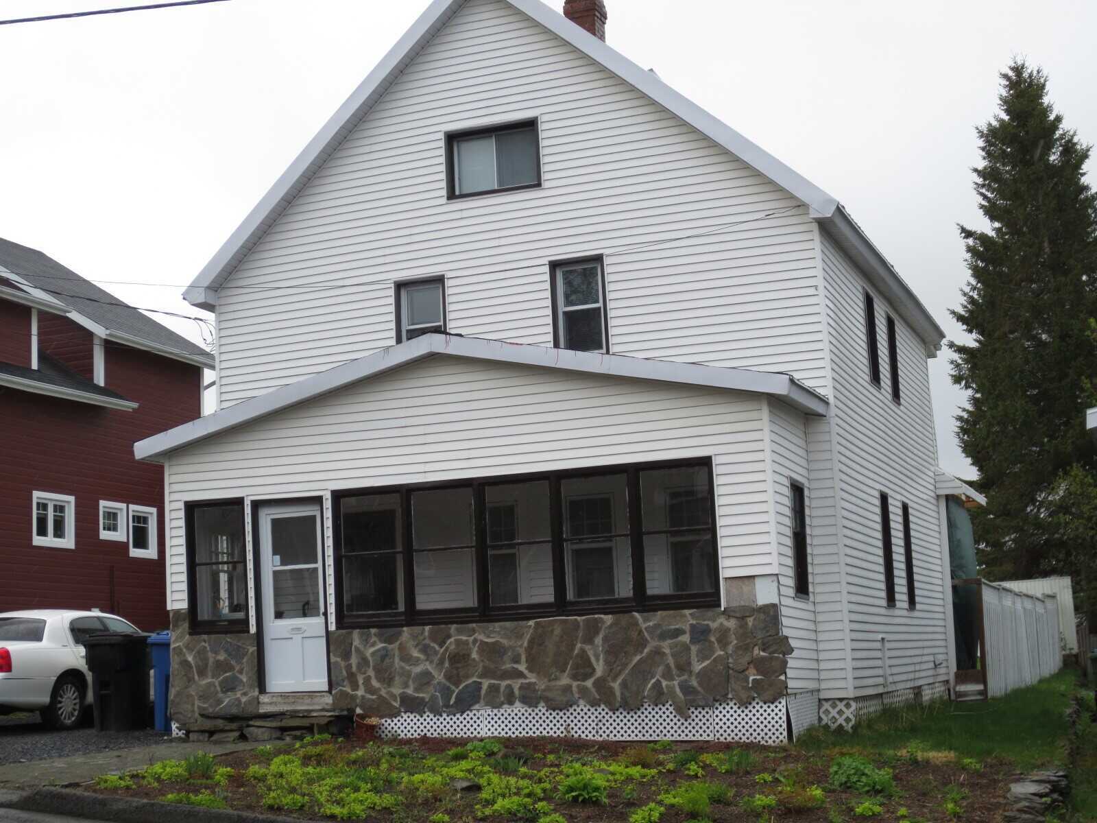22 Rue Bernier, Edmundston 2