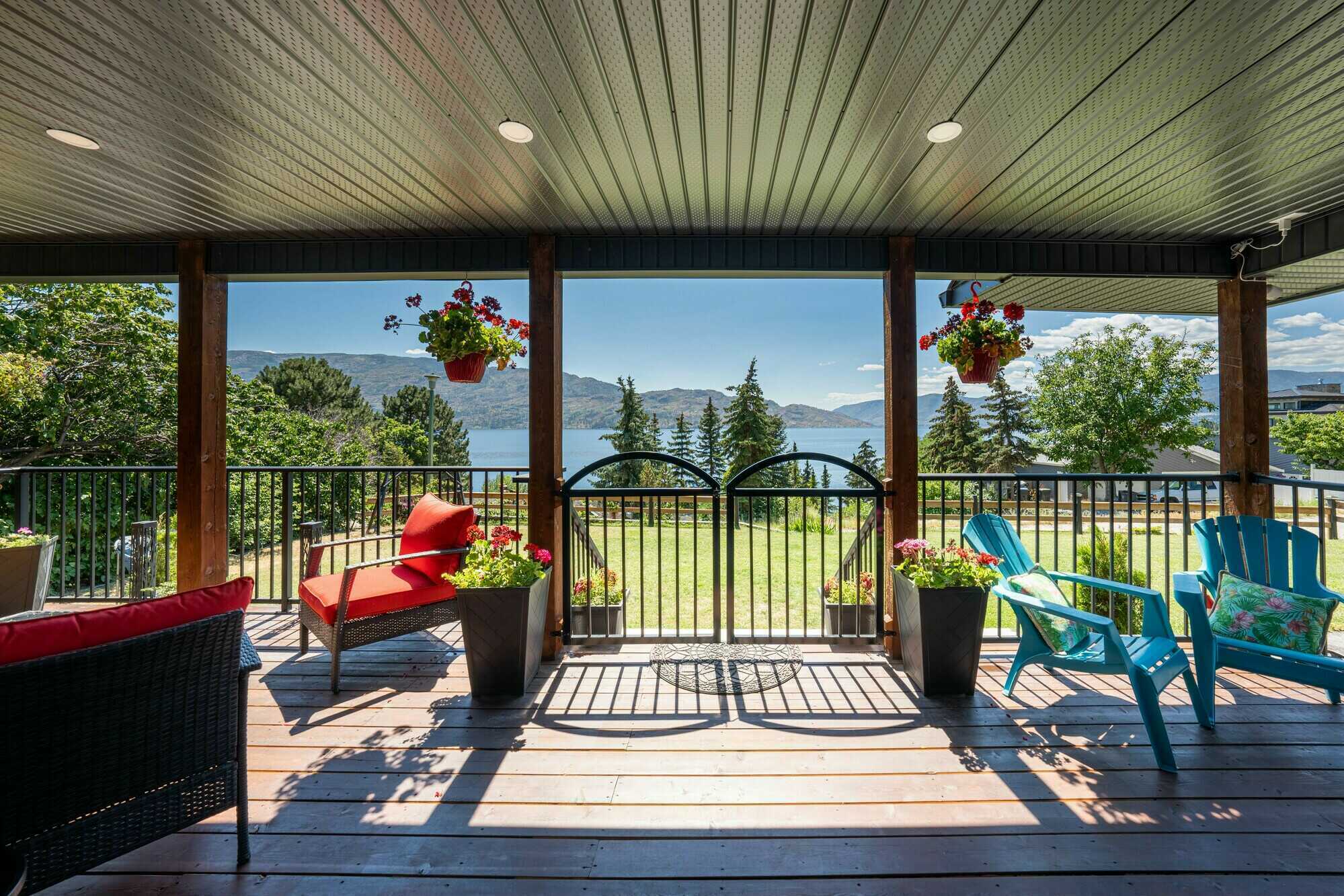 Premium Peachland Beach District Lakeview Home — Rebuilt in 2021 with Two Furnished Income Suites 5