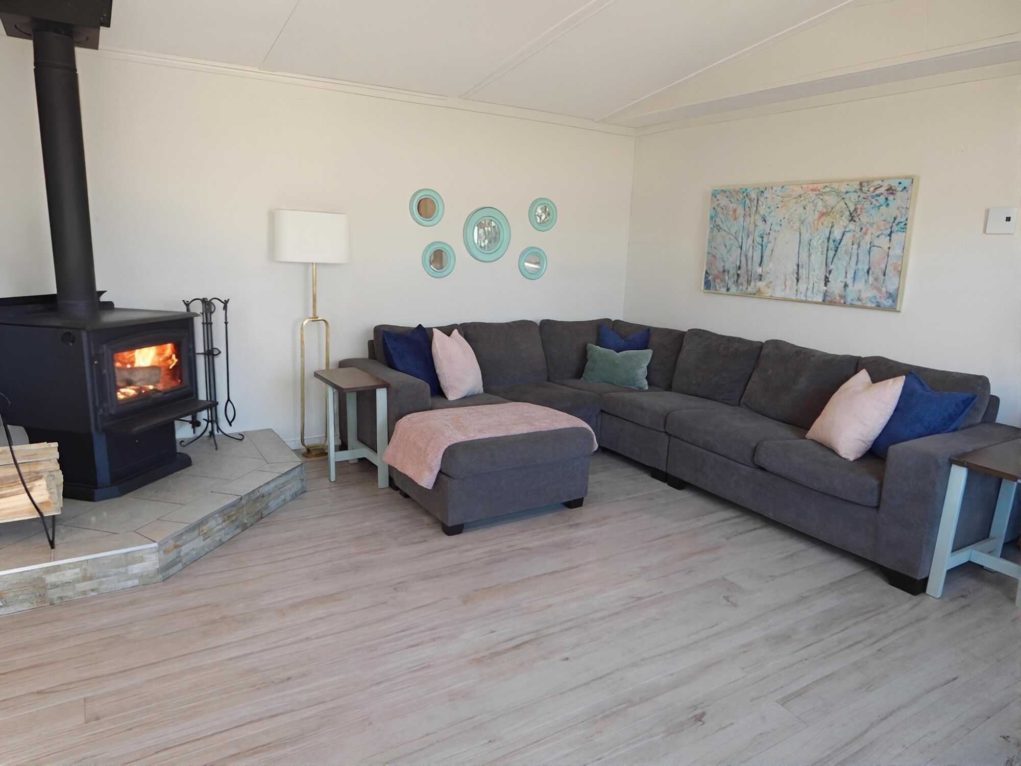 Stylish 3BR Mini Home, Land + Heated Garage/Building – Turnkey Package: To Be Moved from Existing Lot to New Lot 3