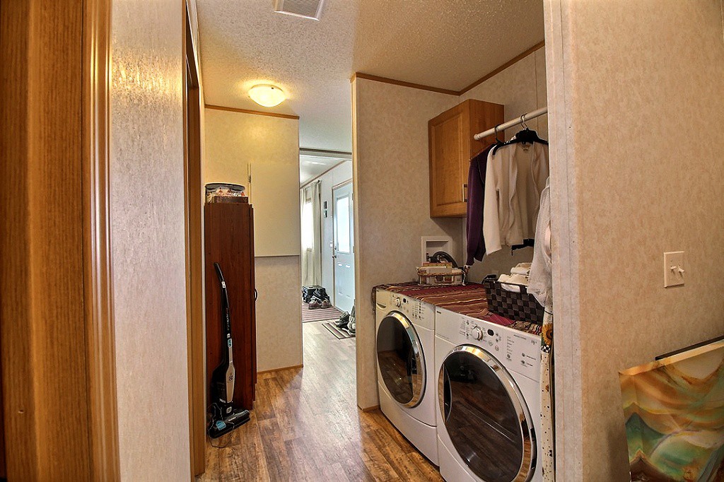 31 Wicks' Trailer Park, Tisdale 4