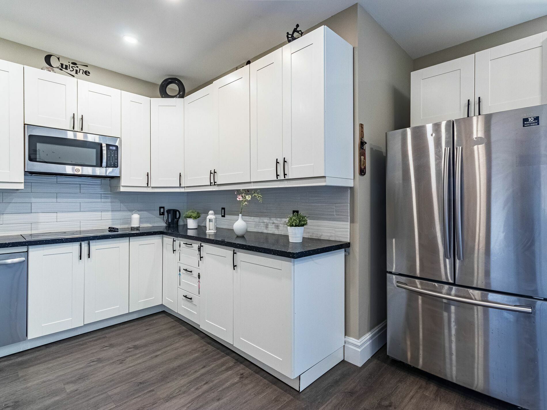 LIVE-IN OR INVESTMENT! 2