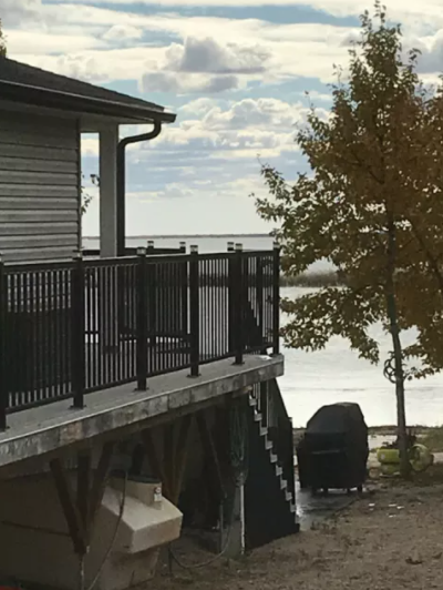 Lakefront 4 Season Home 2