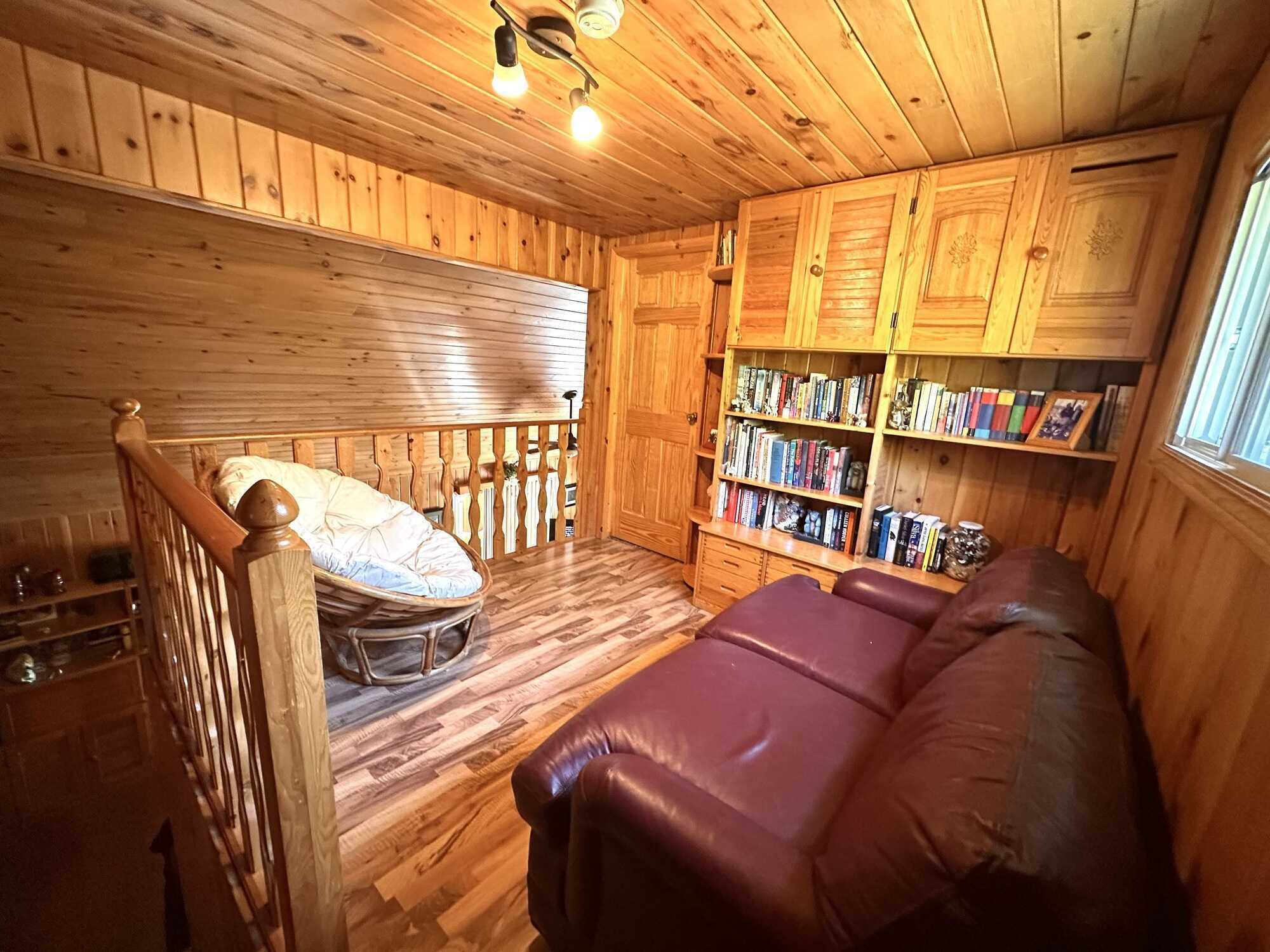 "Beresford Lake Gem – All-Season Cabin on Premium Lot" 2