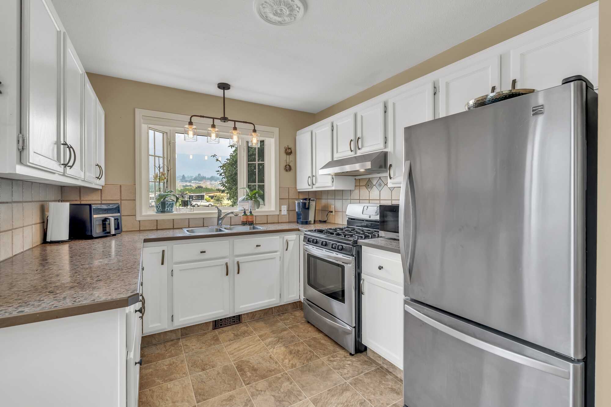 Time to set a new pace!  Seeking a place that requires less work?  Burnaby Gardens 55Plus Community has the PERFECT FIT!  Sweet 2BED Modular 1Bath and Covered Deck & Yard!  Fully fenced! 2