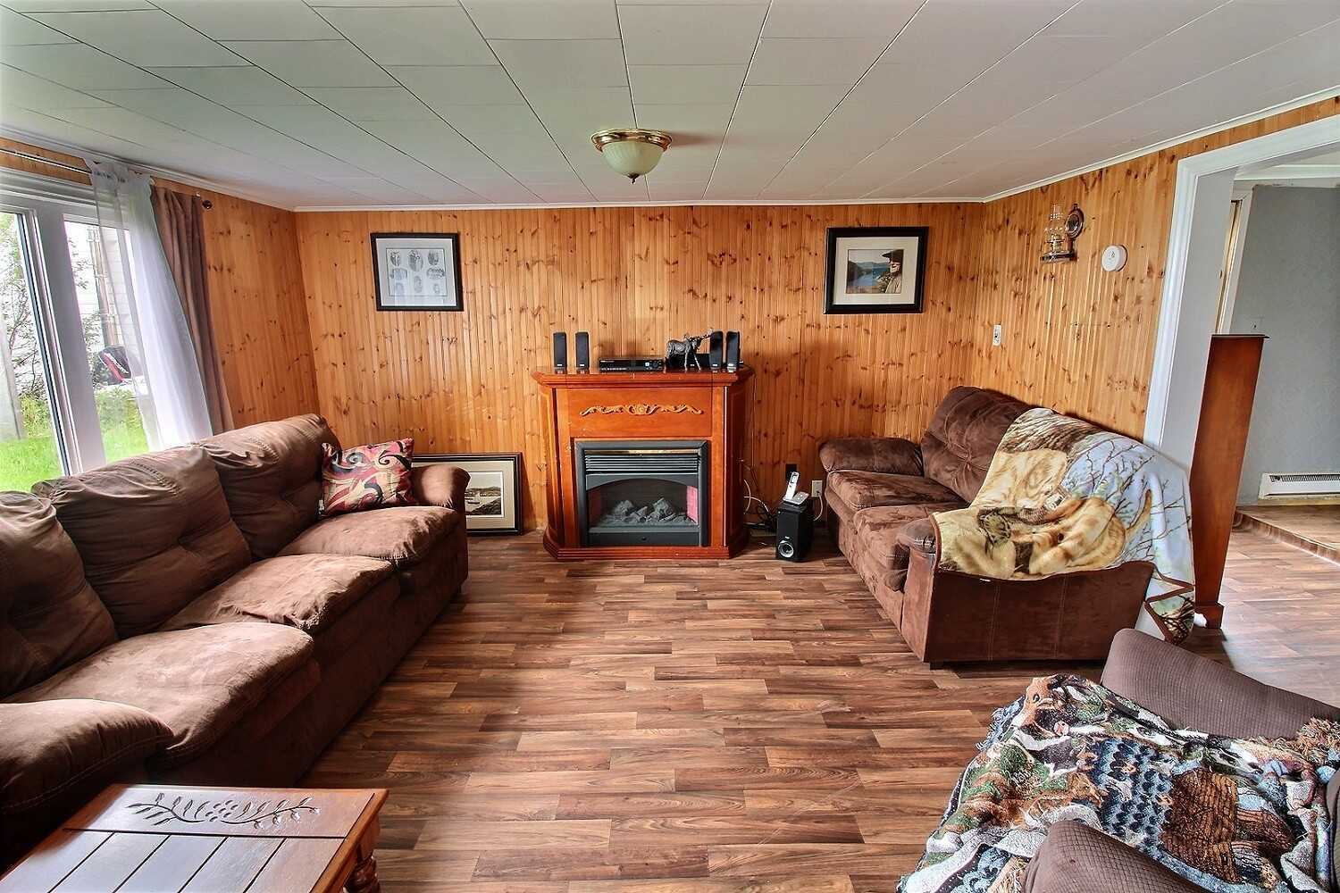 TRADITIONAL NEWFOUNDLAND HOME IN BEAUTIFUL TRINITY EAST 4