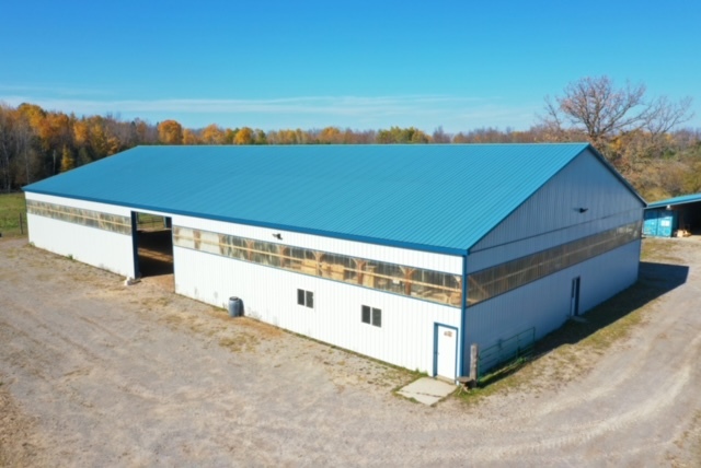 Attention horse lovers! Welcome to "Heavens Gait"; an amazing 133 acre equine facility in beautiful Kawartha Lakes! 5