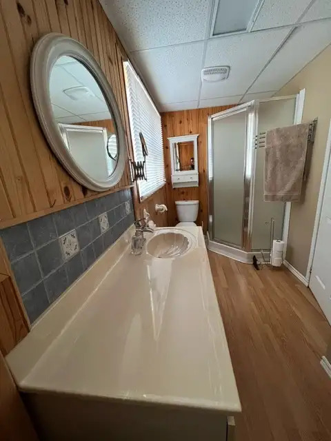 Beautiful cottage on Echo lake 5