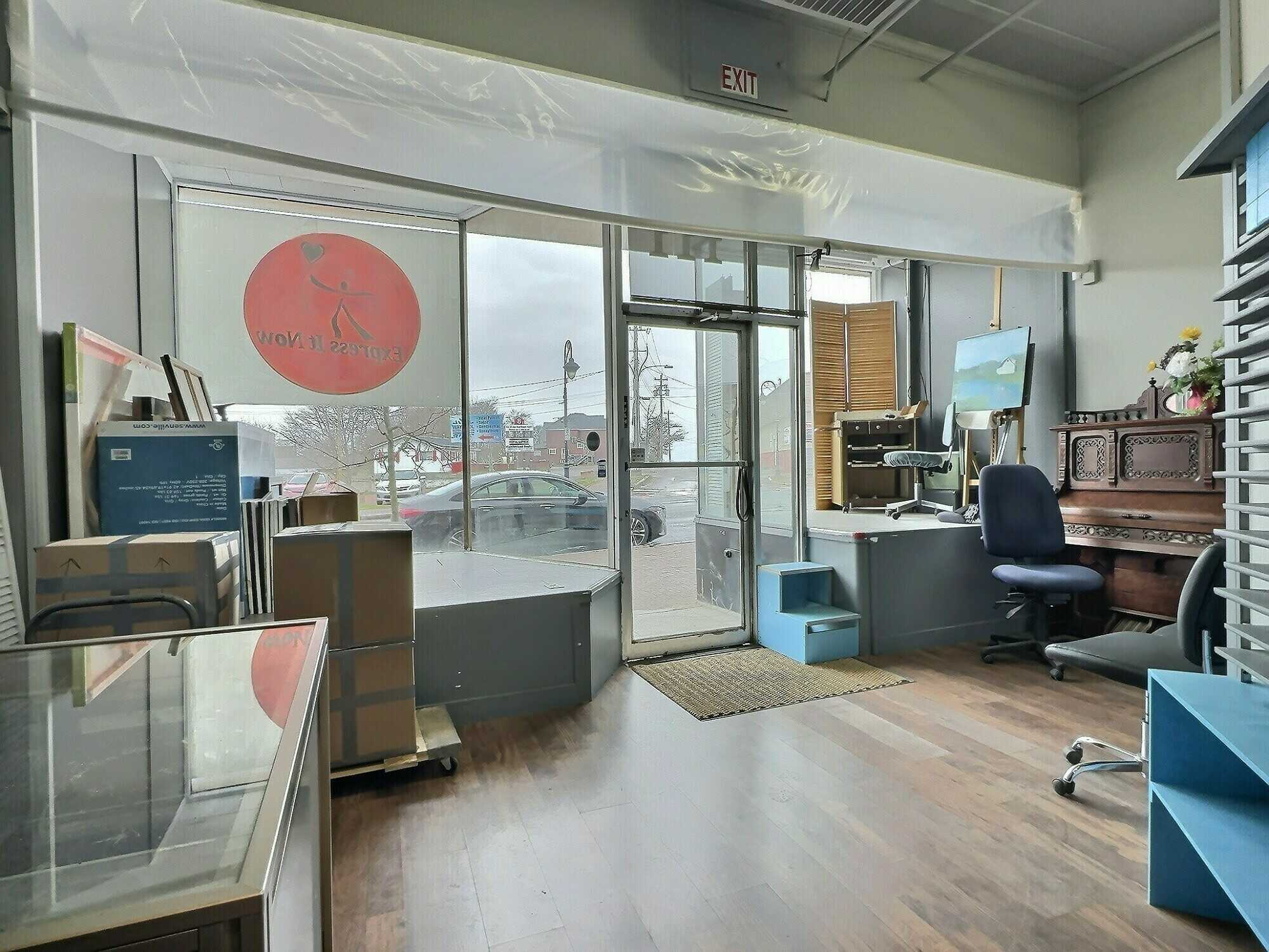 Position your business for success with this well-located commercial building in the heart of downtown Amherst! 3