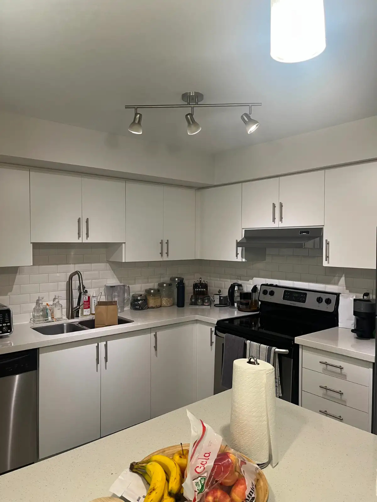 Stunning 2 Bed, 2 Bath Townhome Woodbridge 2