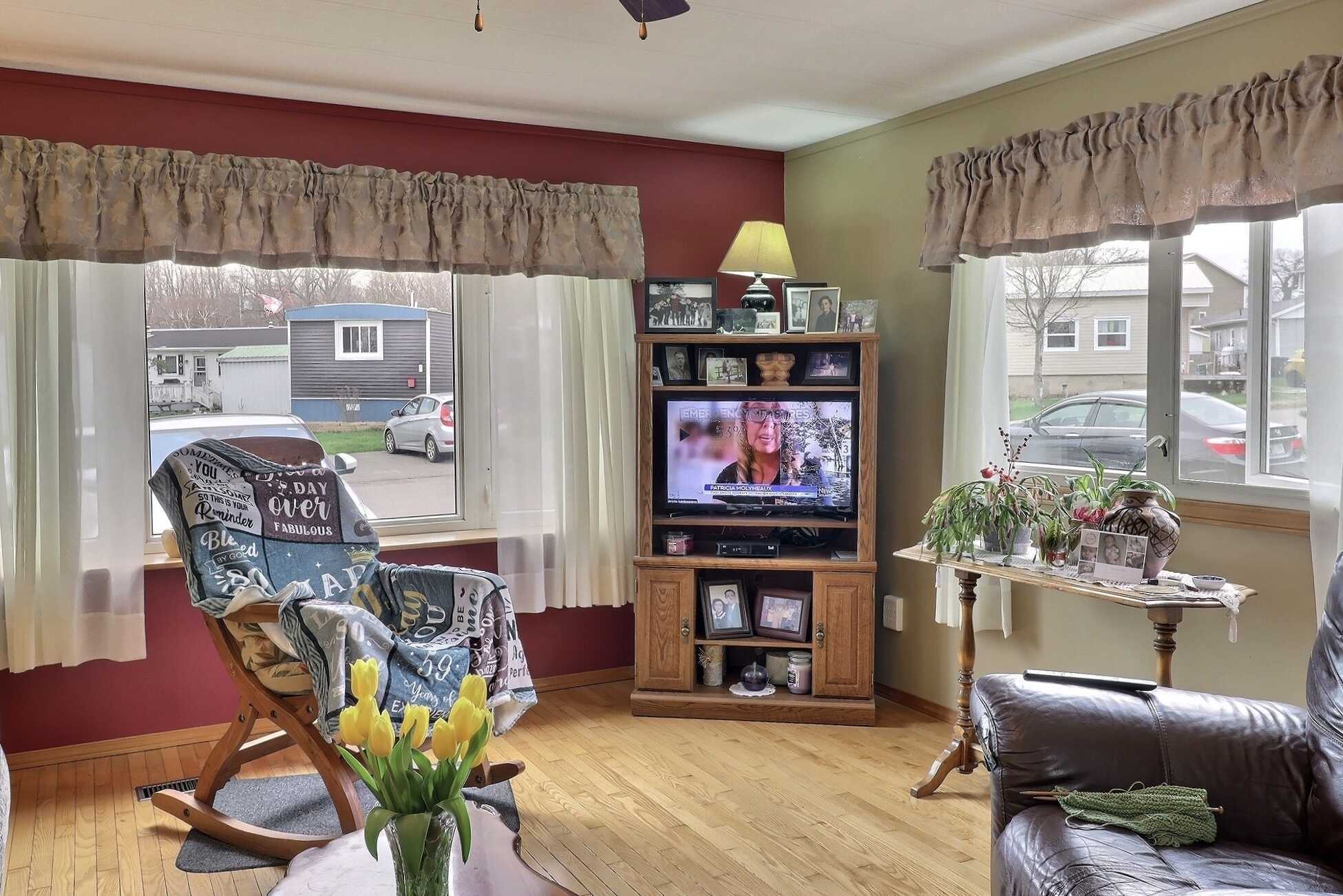 Affordable & Move-In Ready Living in the Heart of Charlottetown! 3