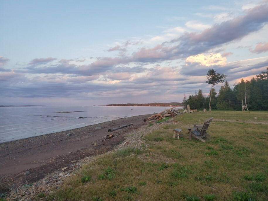 BEACHFRONT PARADISE PROPERTY ON THE BEAUTIFUL BAY OF CHALEUR 4