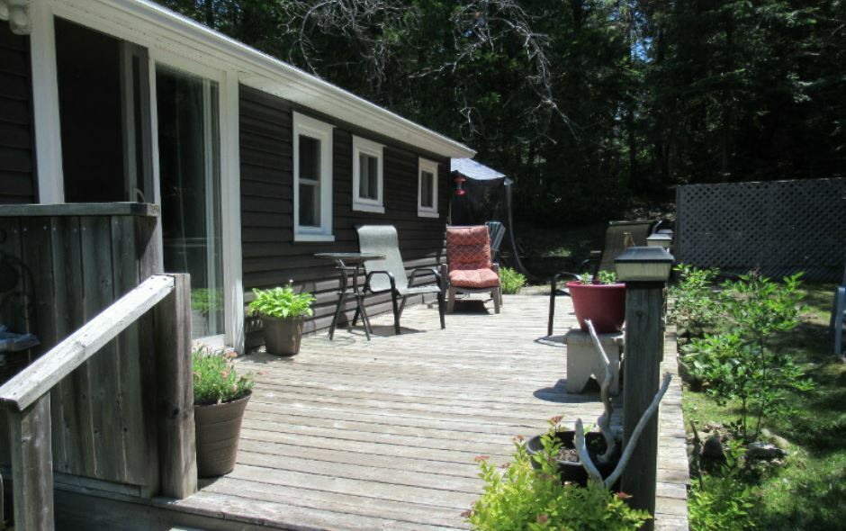 Location Location..Charming Cottage, French Bay, Sauble Beach 2