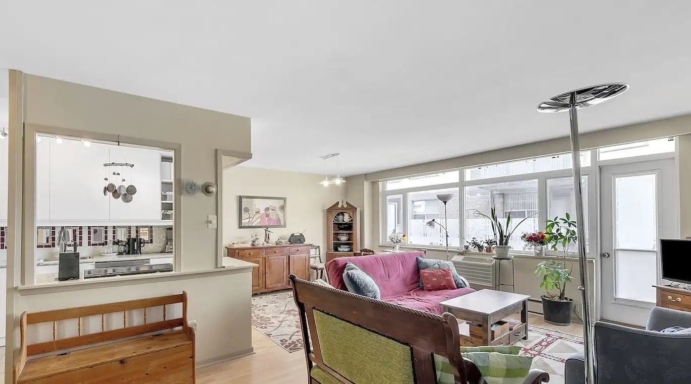 Private sale of one-bedroom Toronto apartment 4
