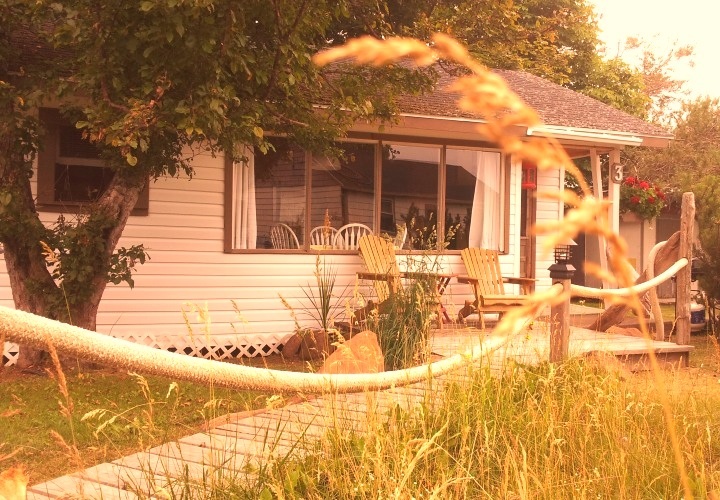 Do you want to own your own piece of PEI Oceanfront paradise?
Waterfront cottage property  in the heart of the North Shore National Park in Stanhope Beach PEI, One of the Island's most popular travel destinations. 4