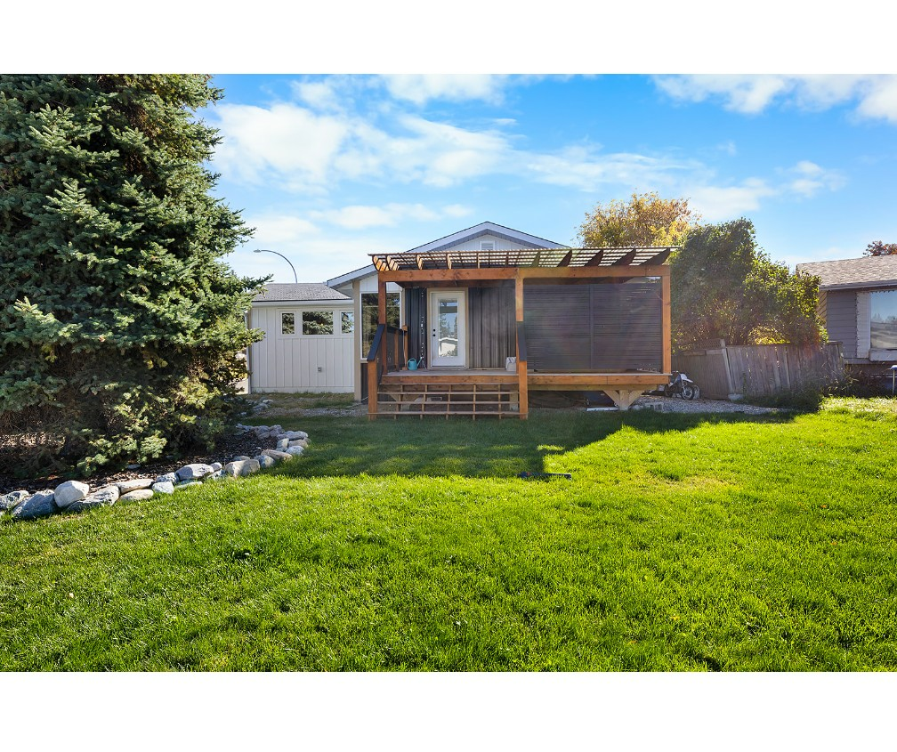 Extensively Renovated Home with Modern Comfort and Exceptional Parking 2