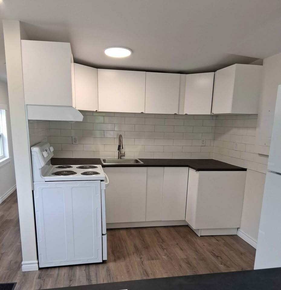 Move in ready,renovated, 2 bdrm, 1 bath. 3