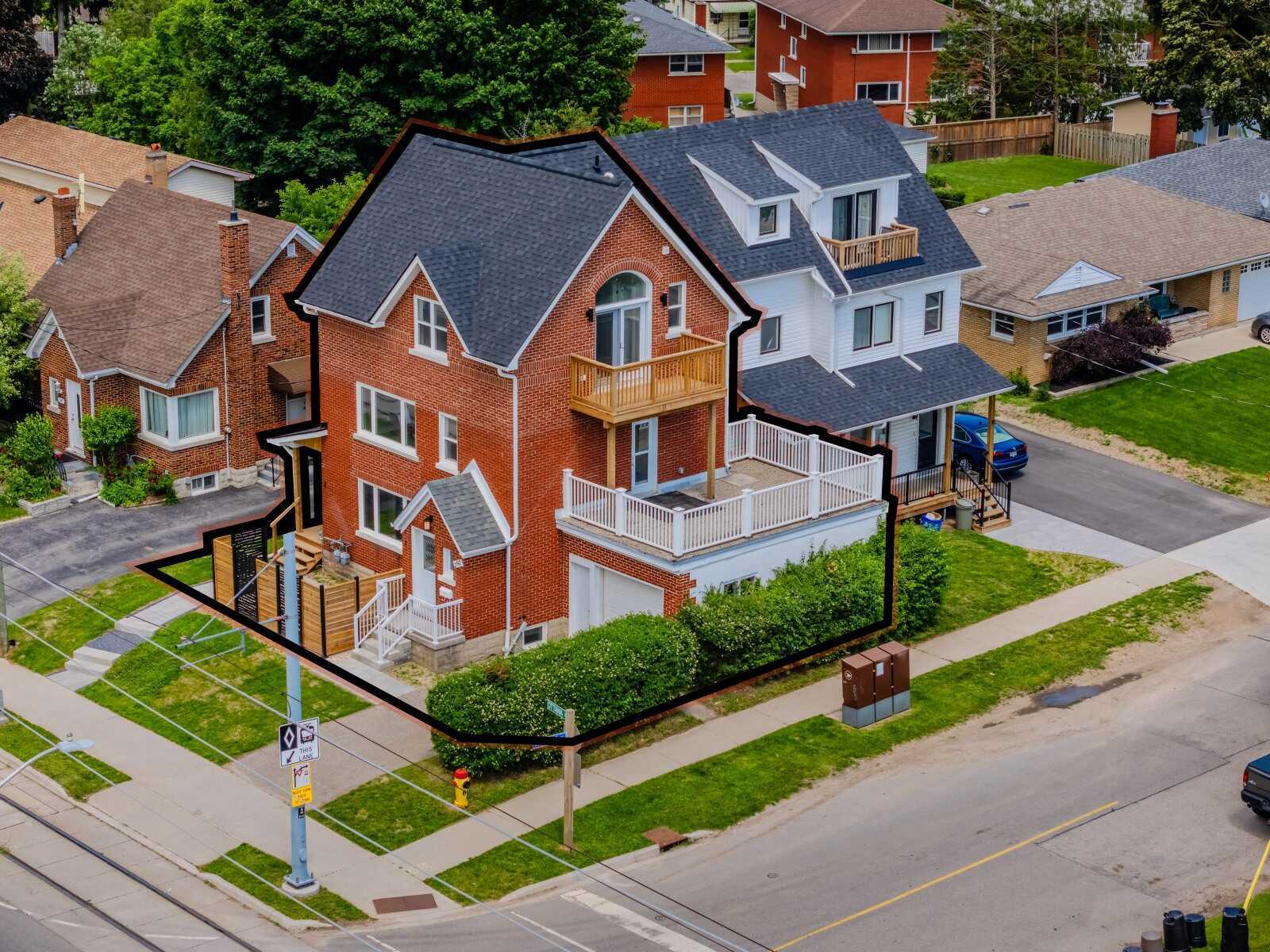 Duplex next to Mill LRT Station 2