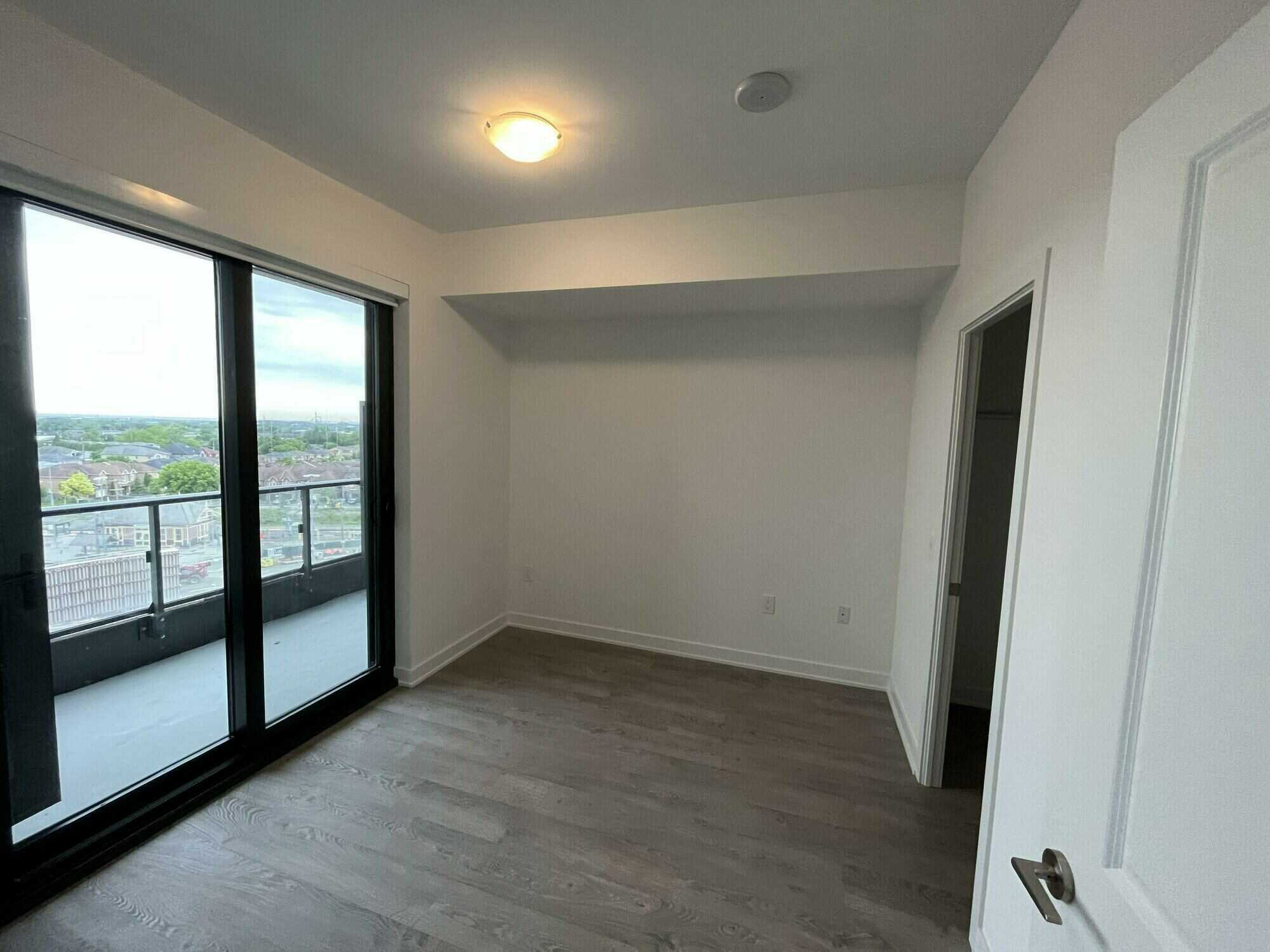120 Eagle Rock Way, 413, Vaughan 3