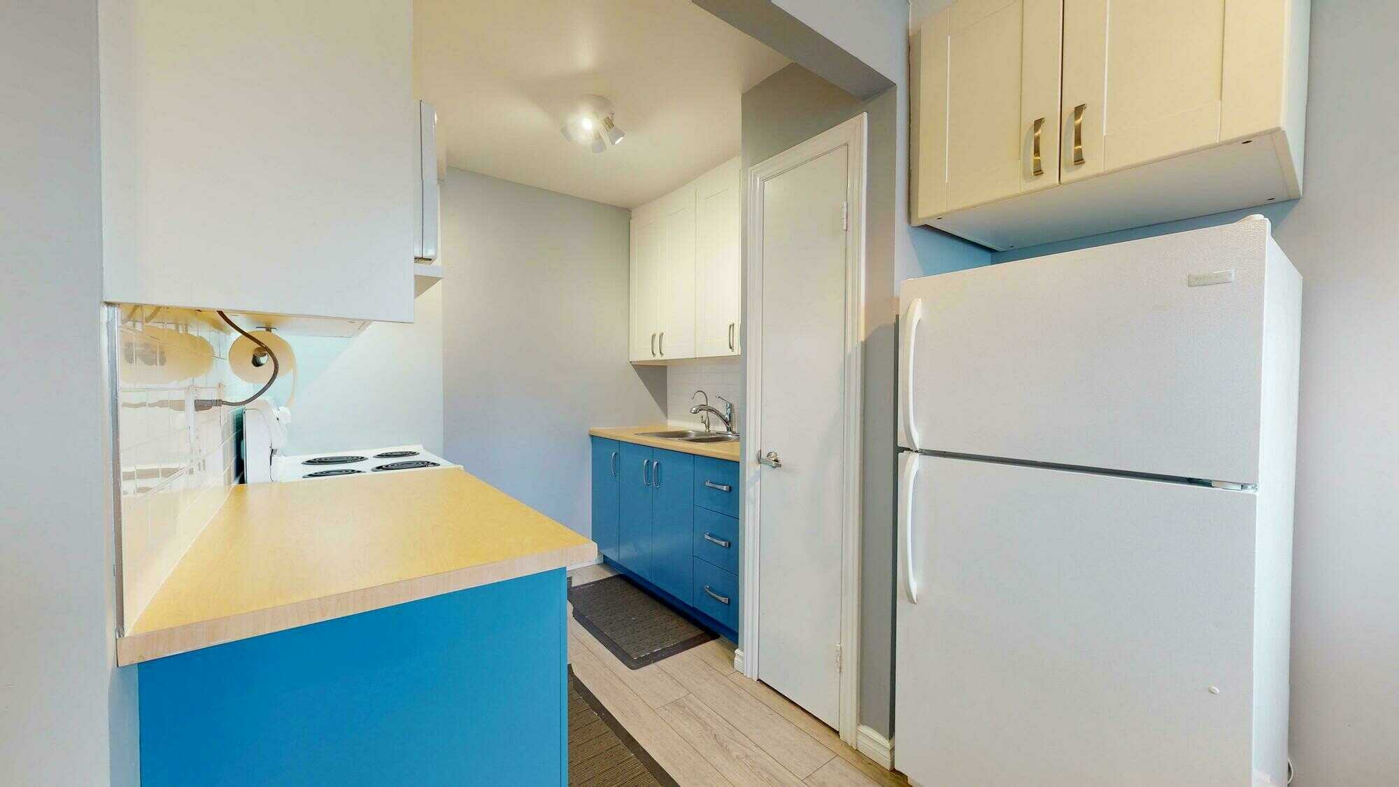 Maintenance Free Living in the Heart of Waterloo 3