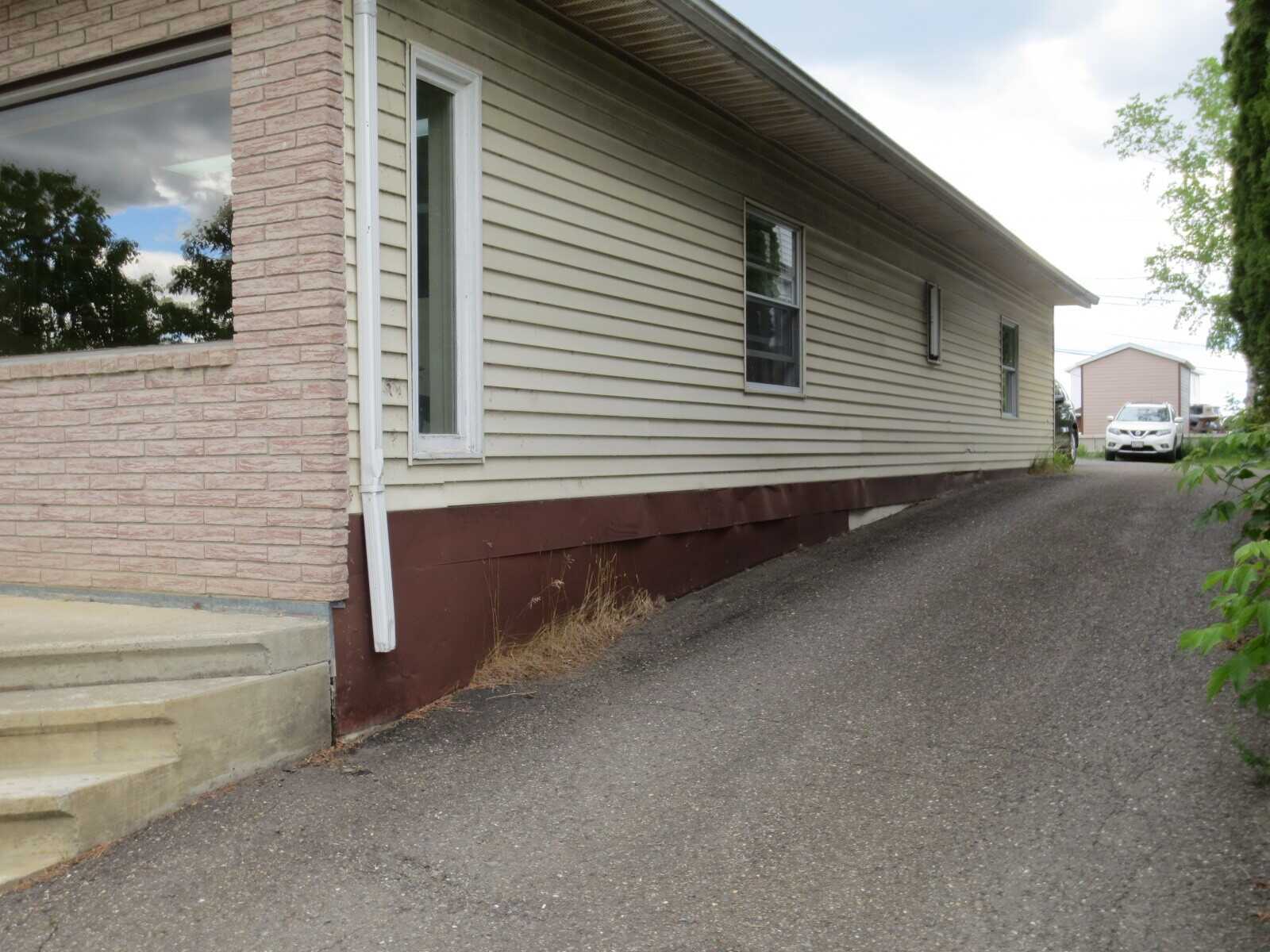 158 Broadway BLVD, Grand Falls 4