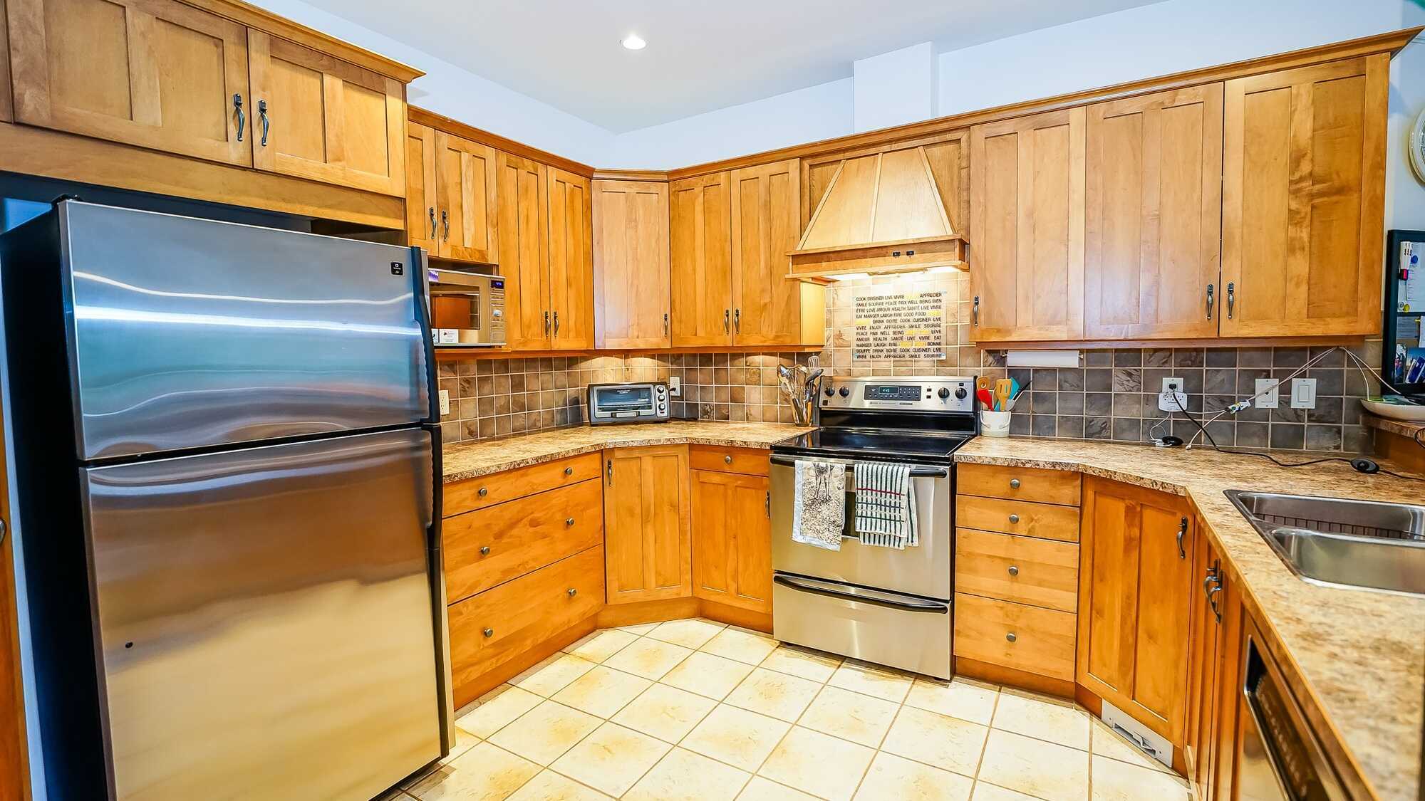 Welcome to #104 – 1391 10th Avenue NE in Salmon Arm for 55+. 2