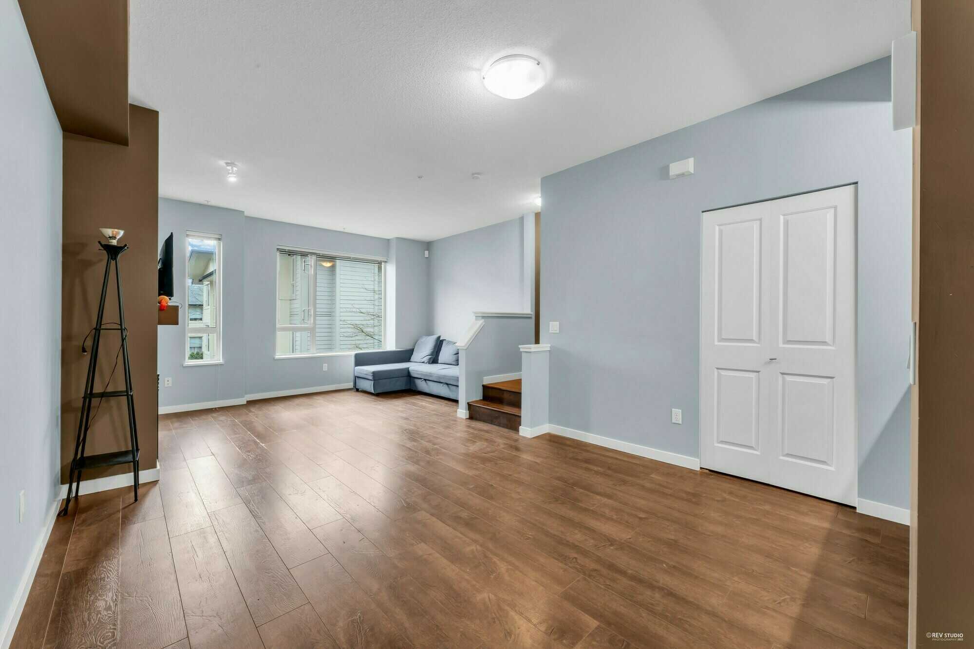 Serenity by Polygon: Spacious 2-Bedroom Townhouse Near Trails & University 3