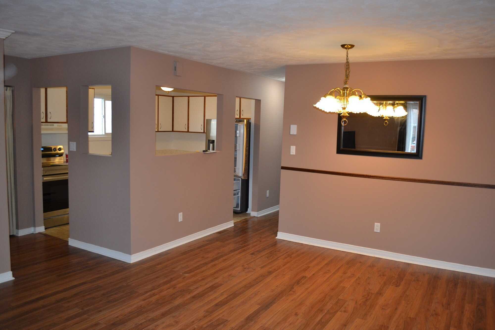 Charming 3+1 Bedroom Semi-Detached Home – Prime Location! 2