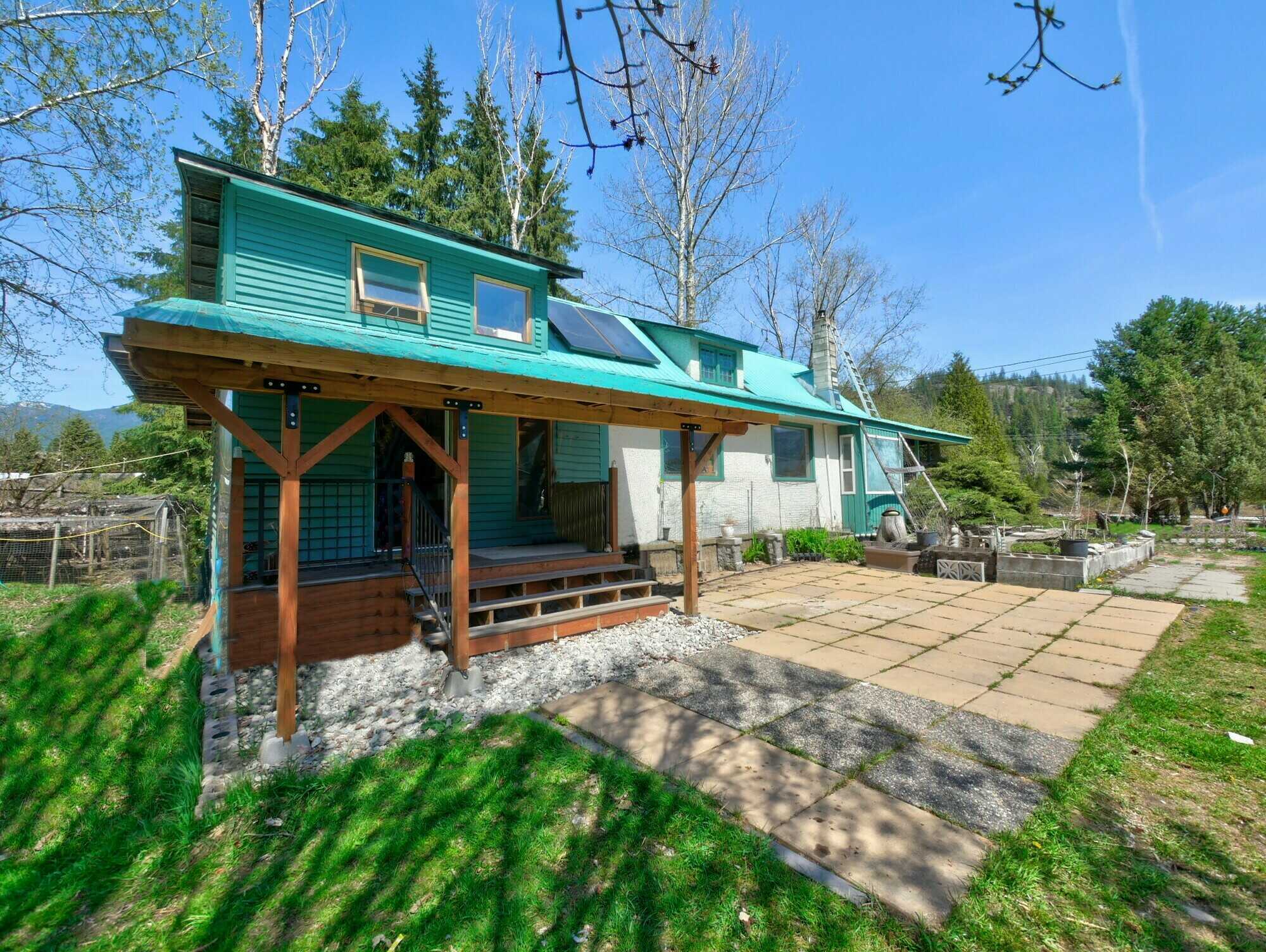 PLEASE CALL SELLER DIRECTLY 250-359-5939  DO NOT EMAIL!!   RARE ACREAGE IN CRESCENT VALLEY!!  Slocan Riverside! Close to Crescent Valley Beach, Sub-dividable 15.41 Acres W/ separate Entrance, Farmhouse! Barn, Heated Greenhouse, 10 acres fenced 3