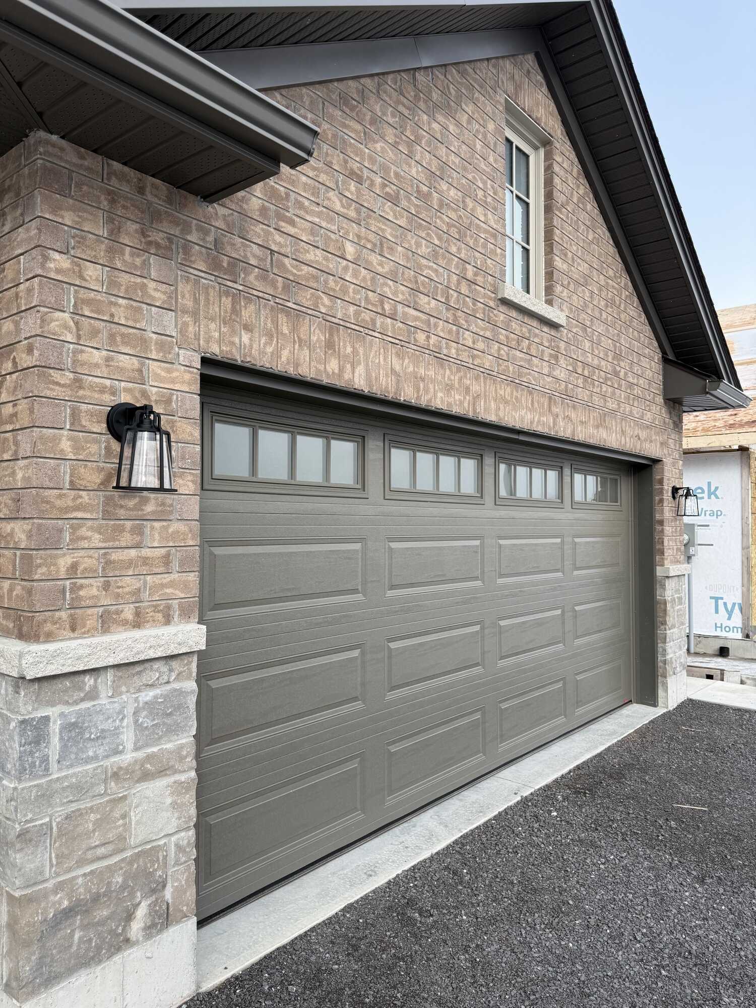 Single Level Bungalow with all the best features. 4
