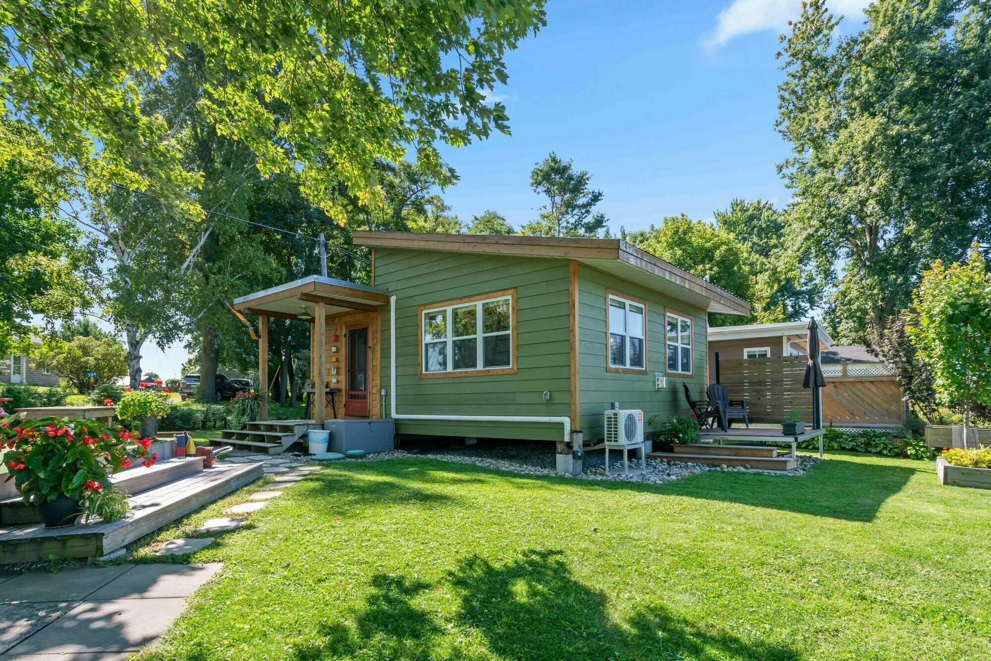 Gorgeous Rideau River Cottage - Panoramic Views 4