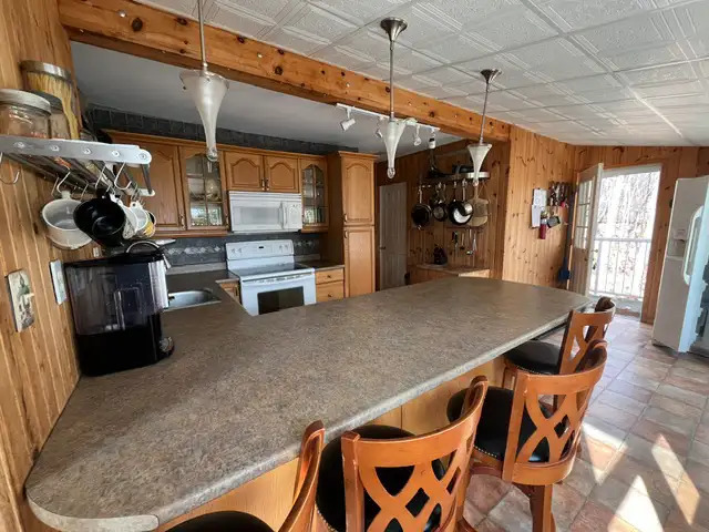 Beautiful cottage on Echo lake 2