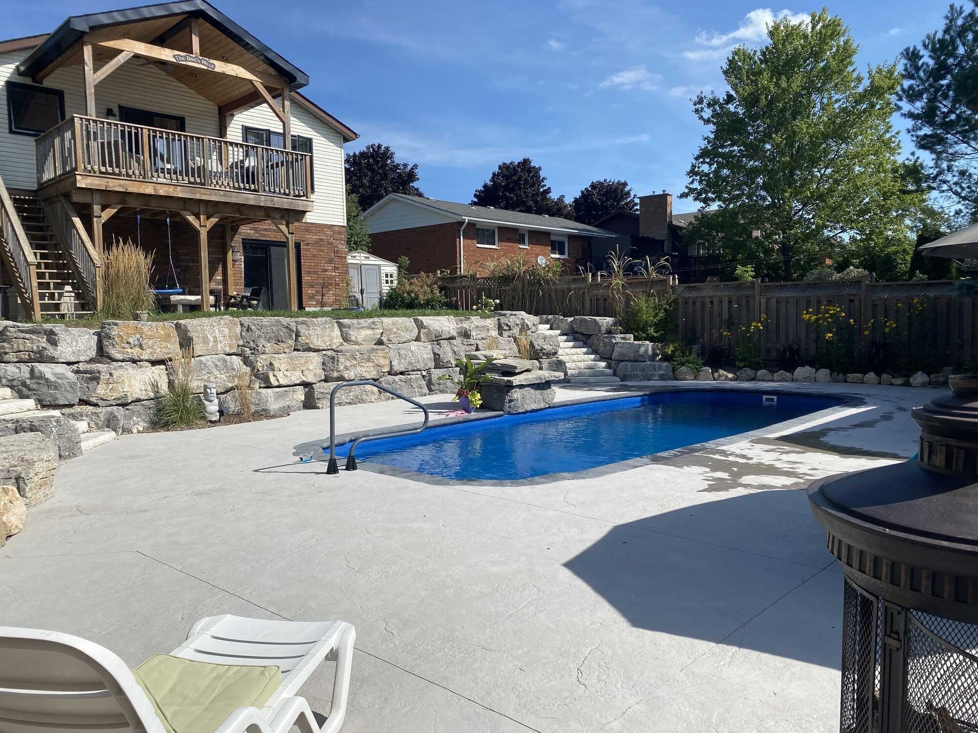 Welcome to 461 Chester St. West in Durham, Ont 2