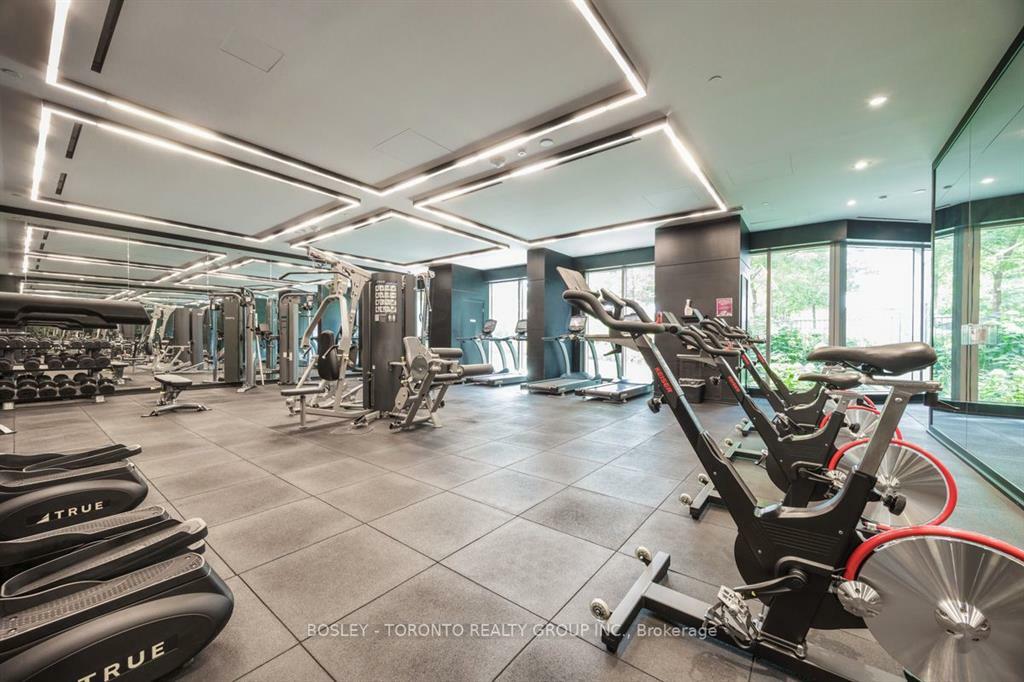 Bright 2+1 Corner Condo with 2 Balconies & Tandem Parking – Steps to Wilson Station 4