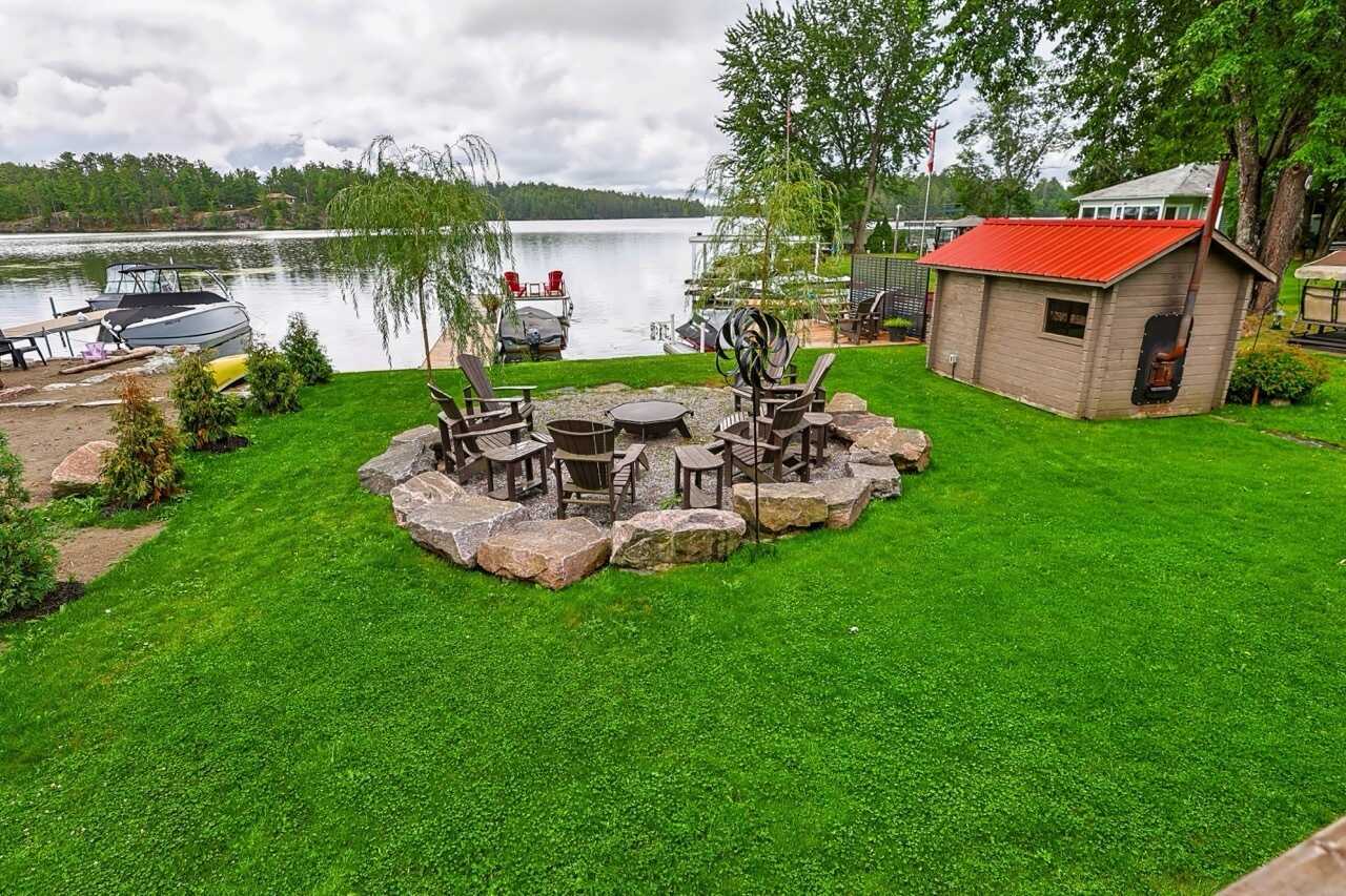 Waterfront Dream Today – Your Future Home Tomorrow! 3