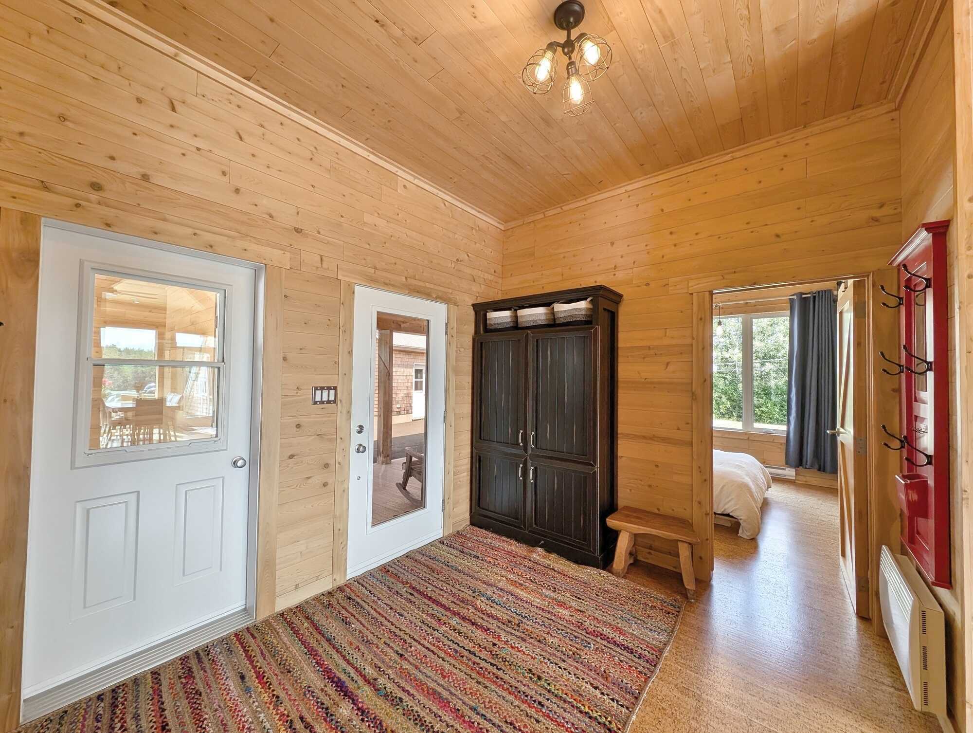 Magnifique propriété à vendre au BORD DE L'EAU / Magnificent RIVERFRONT property for sale in NB 5