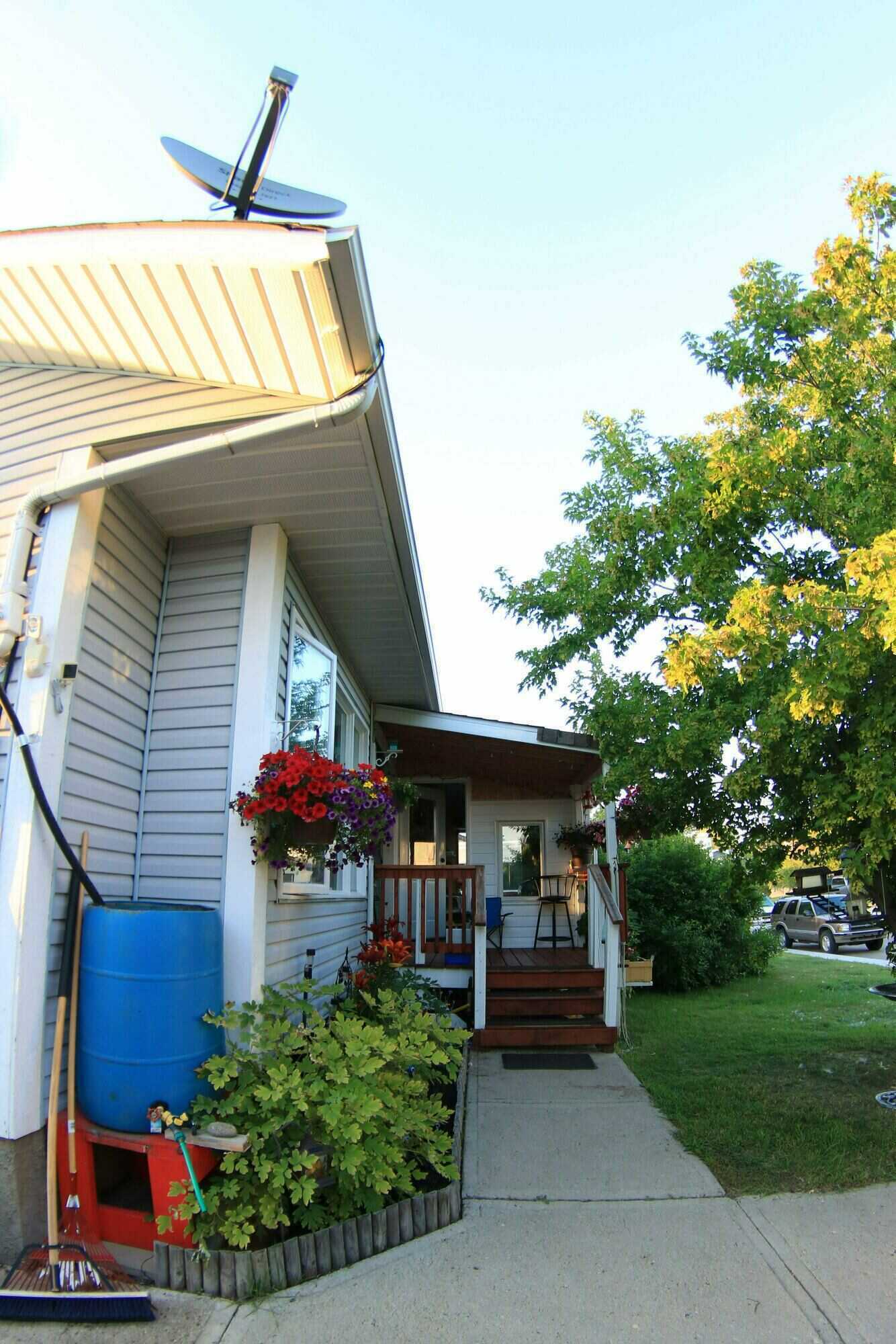 Welcome to 5322 - 43 Street Cold Lake, AB 4