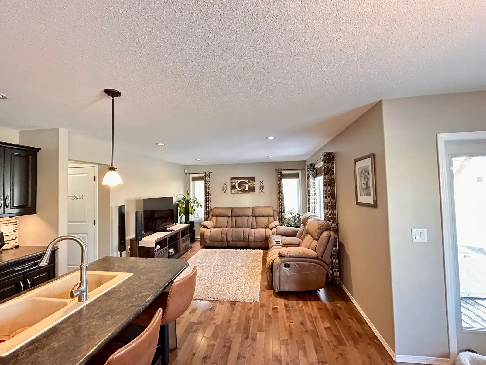 5 bed 3.5 bath - House for sale 3