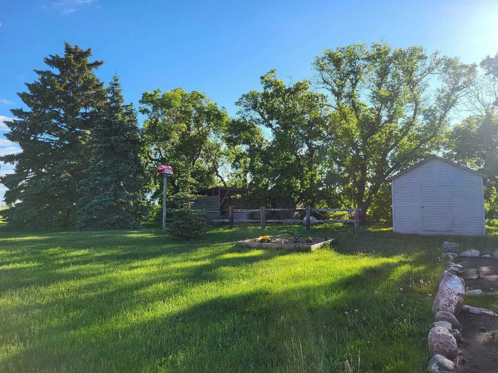 10-Acre Country Property with Shop & Barn 4
