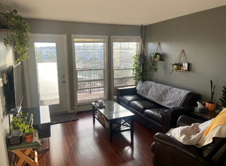 1 bedroom + den condo for sale or rent 2