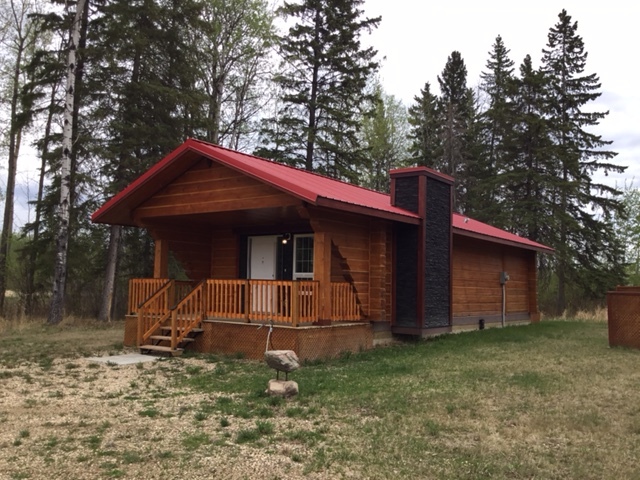 Stacked timber block Cameo Home 2