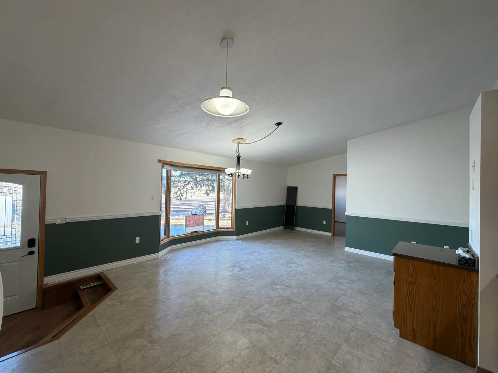 Acreage Living in Etzikom with Heated Shop & Spacious Bungalow 5