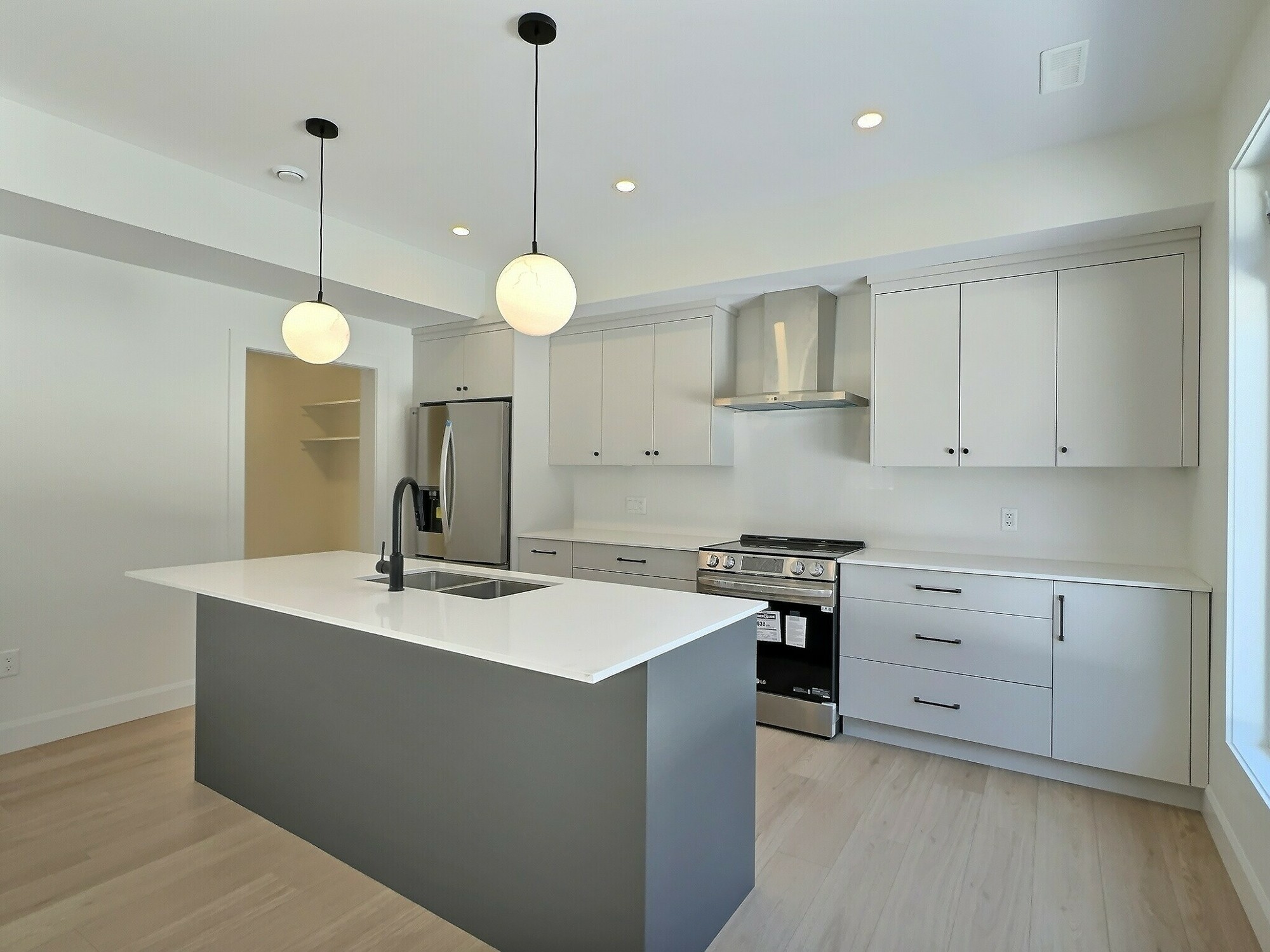 This stunning 3 bedroom, 2 storey home is one year old, built on a slab, and located at the end of a peaceful cul-de-sac in the sought-after community of Valley! 3