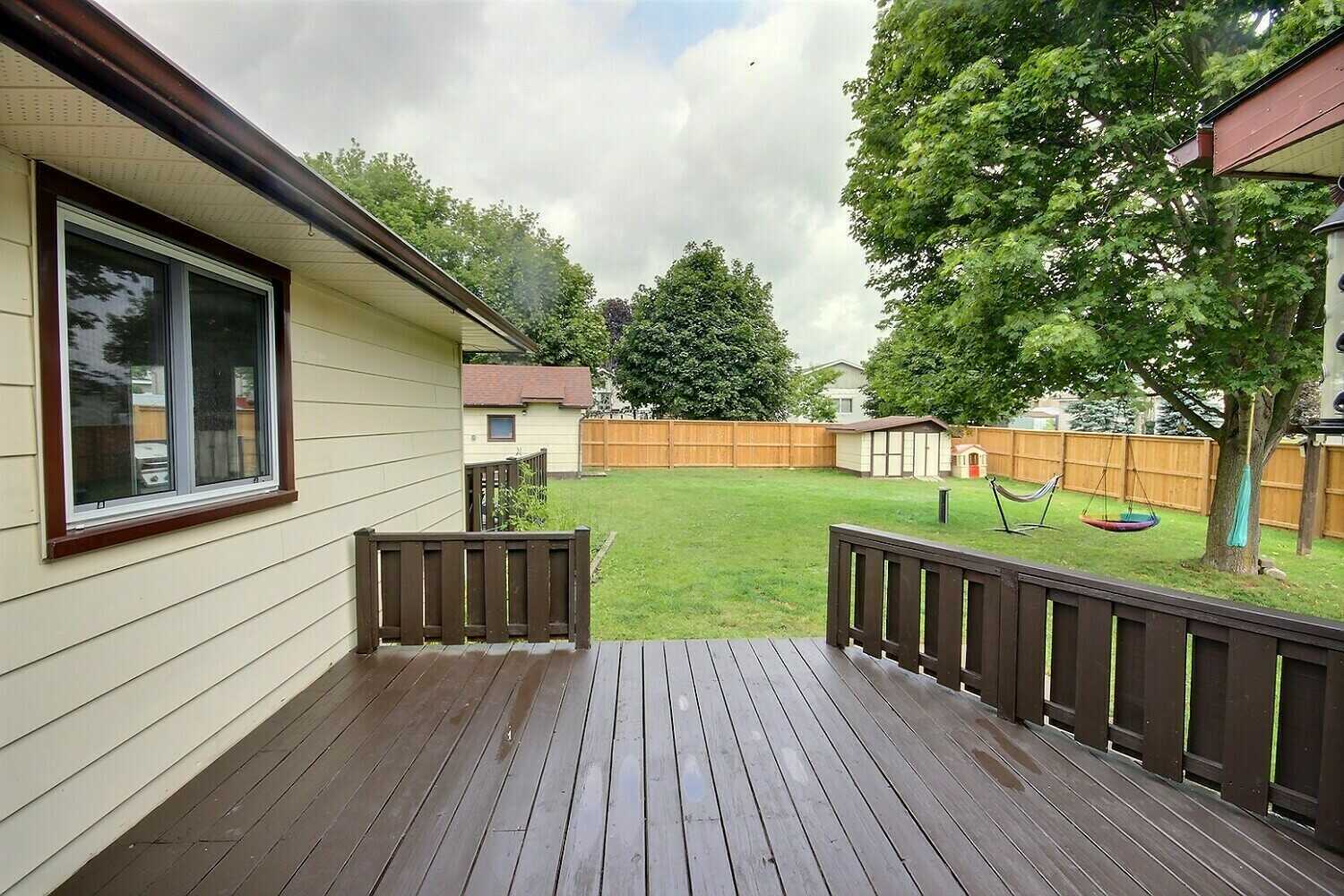 Spacious single story 4 bedroom home 4
