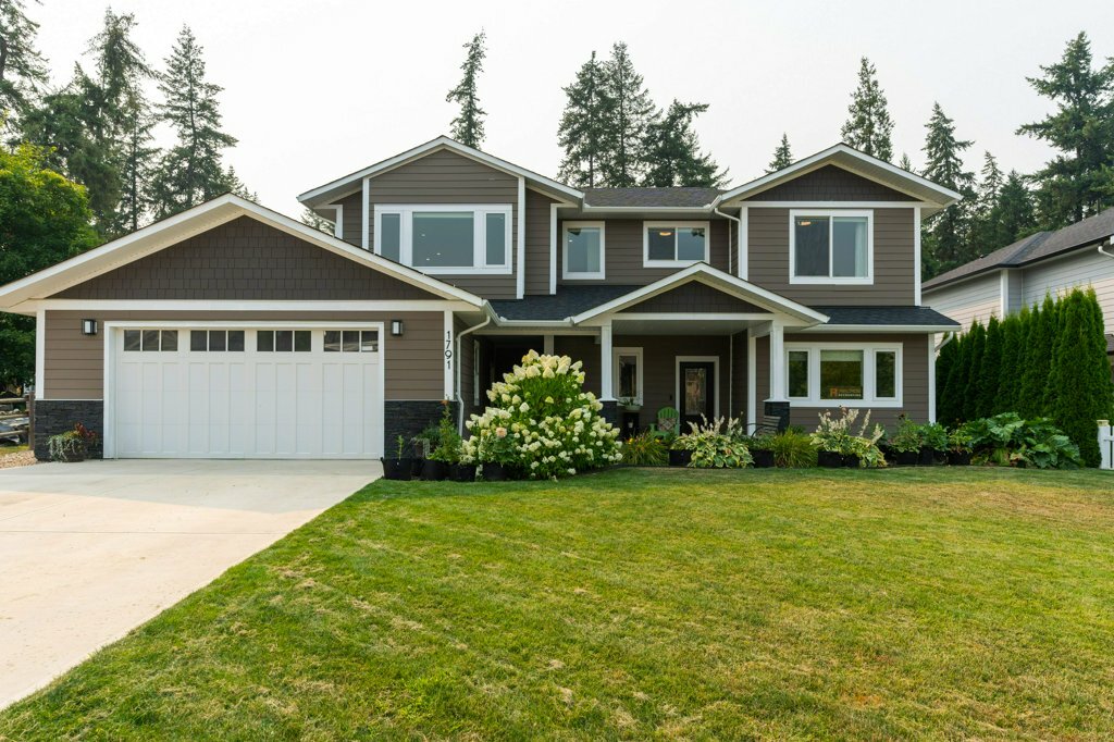 Welcome to 1791 22nd Street NE, a beautifully maintained 5 bedroom plus office, 4 bathroom home in the sought after Lakeview Meadows neighbourhood. 2