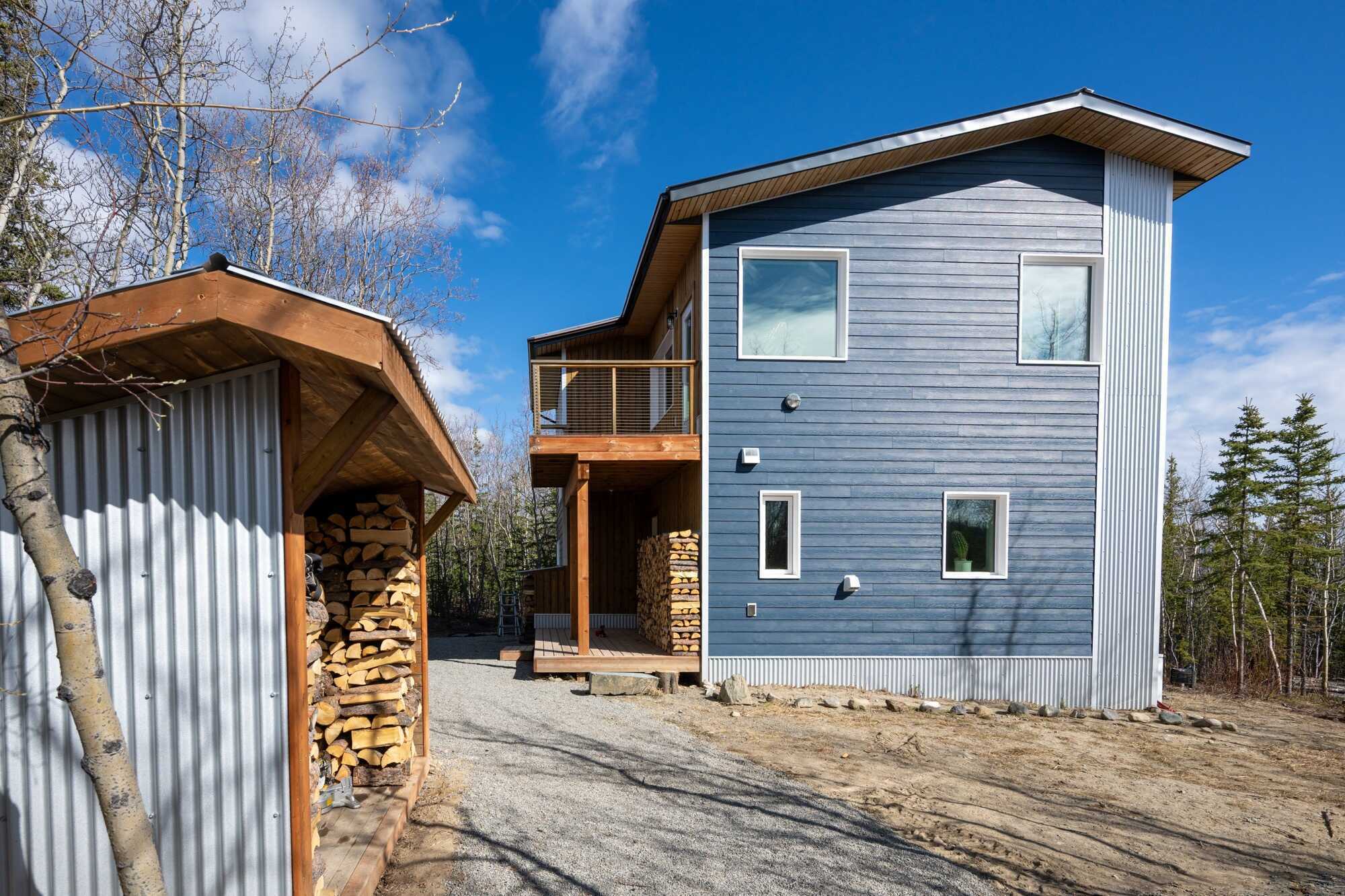 Custom Yukon Home with Lake & Mountain Vistas 5